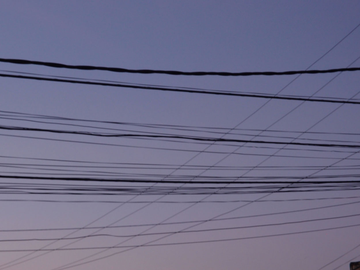 2016-02-01 Draht am blauen Abendhimmel (Foto)