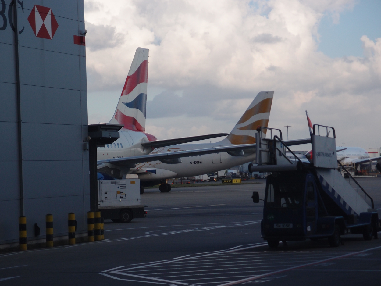 2016-02-23 London Heathrow (Audio & Video)