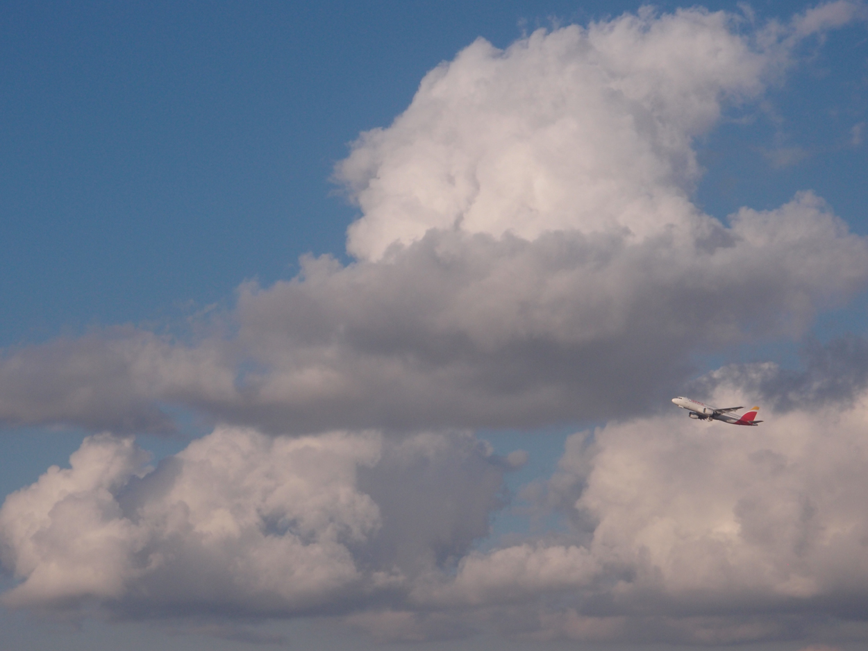 2016-02-23 London Heathrow (Audio & Video)