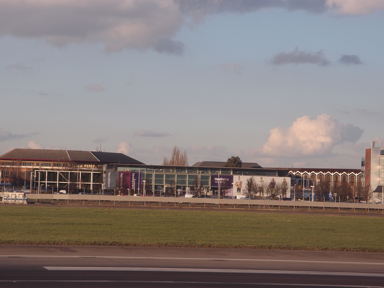 2016-02-23 London Heathrow (Audio & Video)