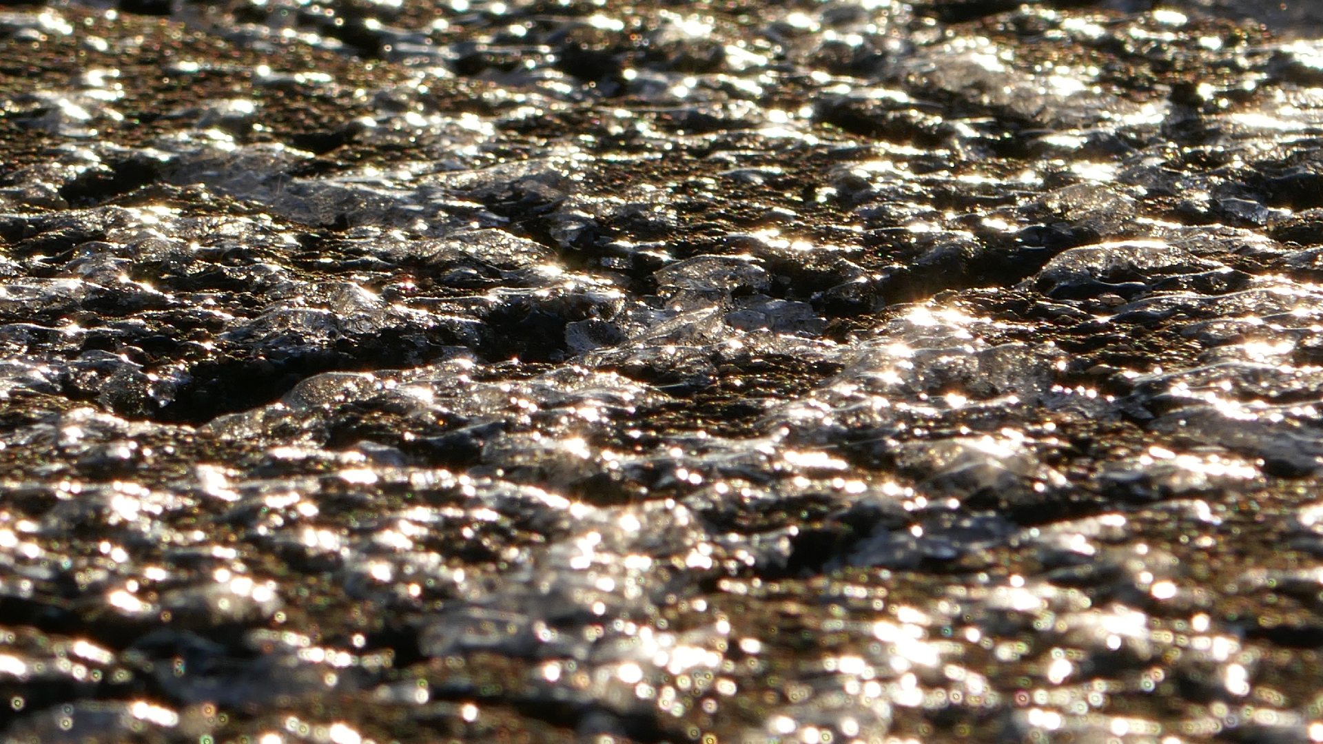 2022-01-21 Reflexe auf der Strasse (Foto)