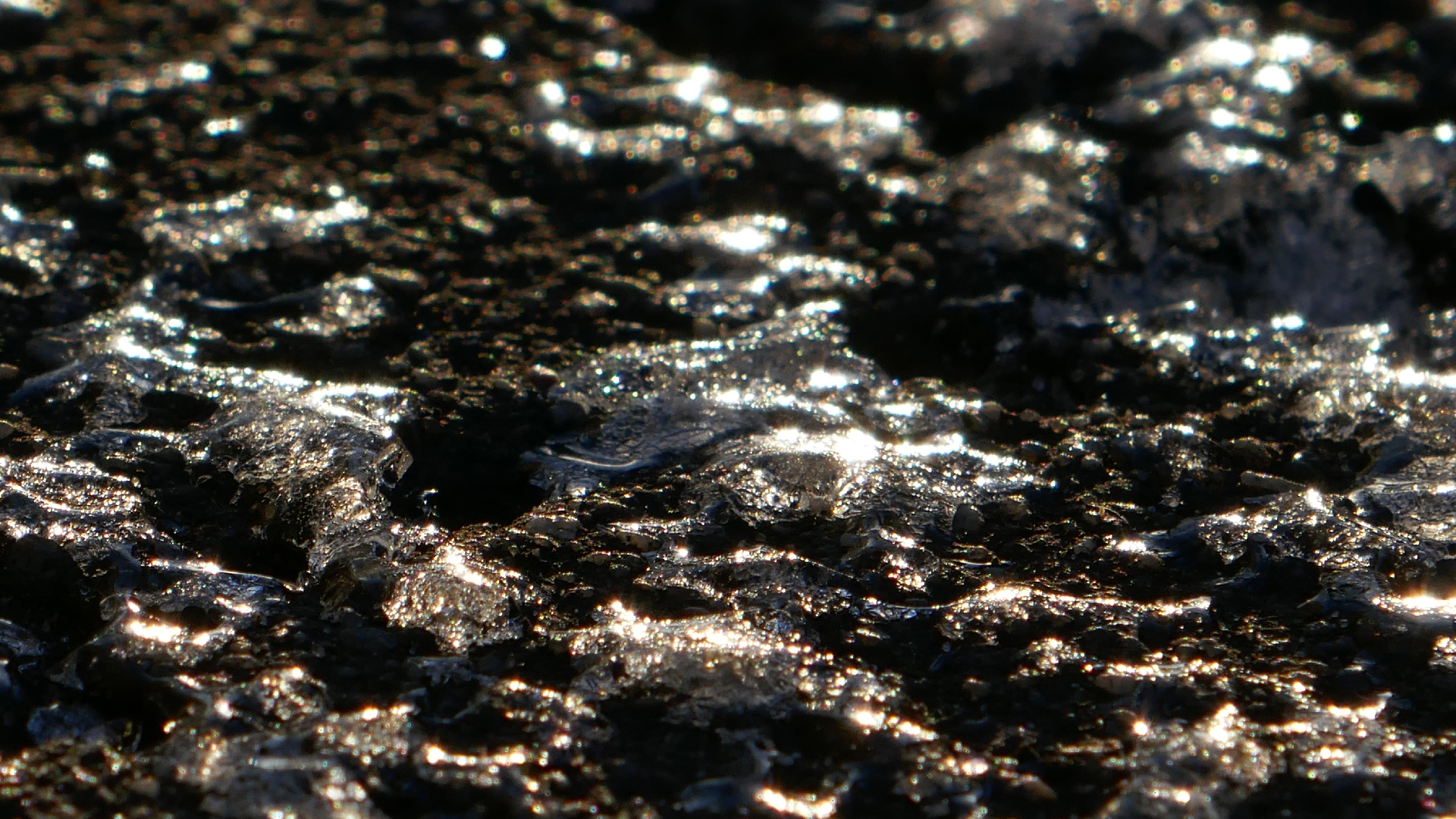 2022-01-21 Reflexe auf der Strasse (Foto)