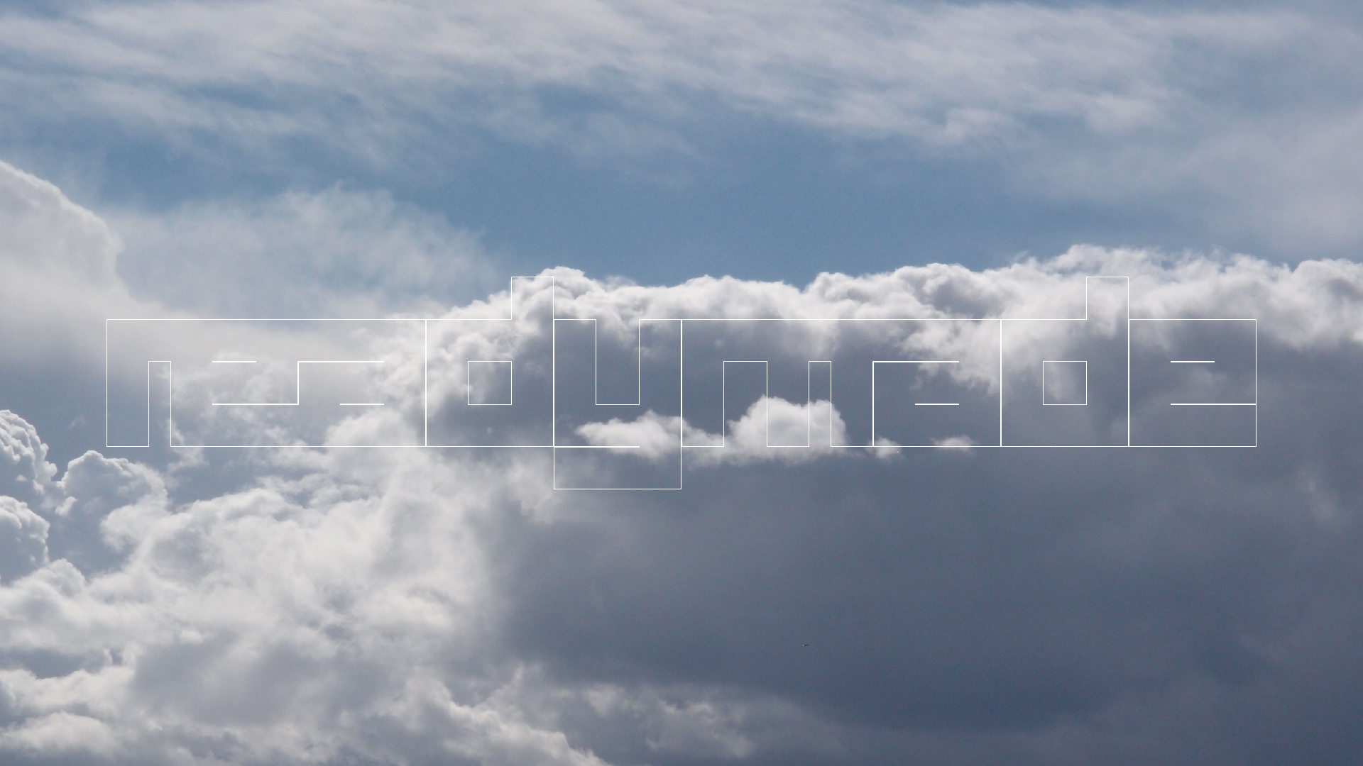 2022-09-18 Reflexe im Fenster und Wolken (Foto)