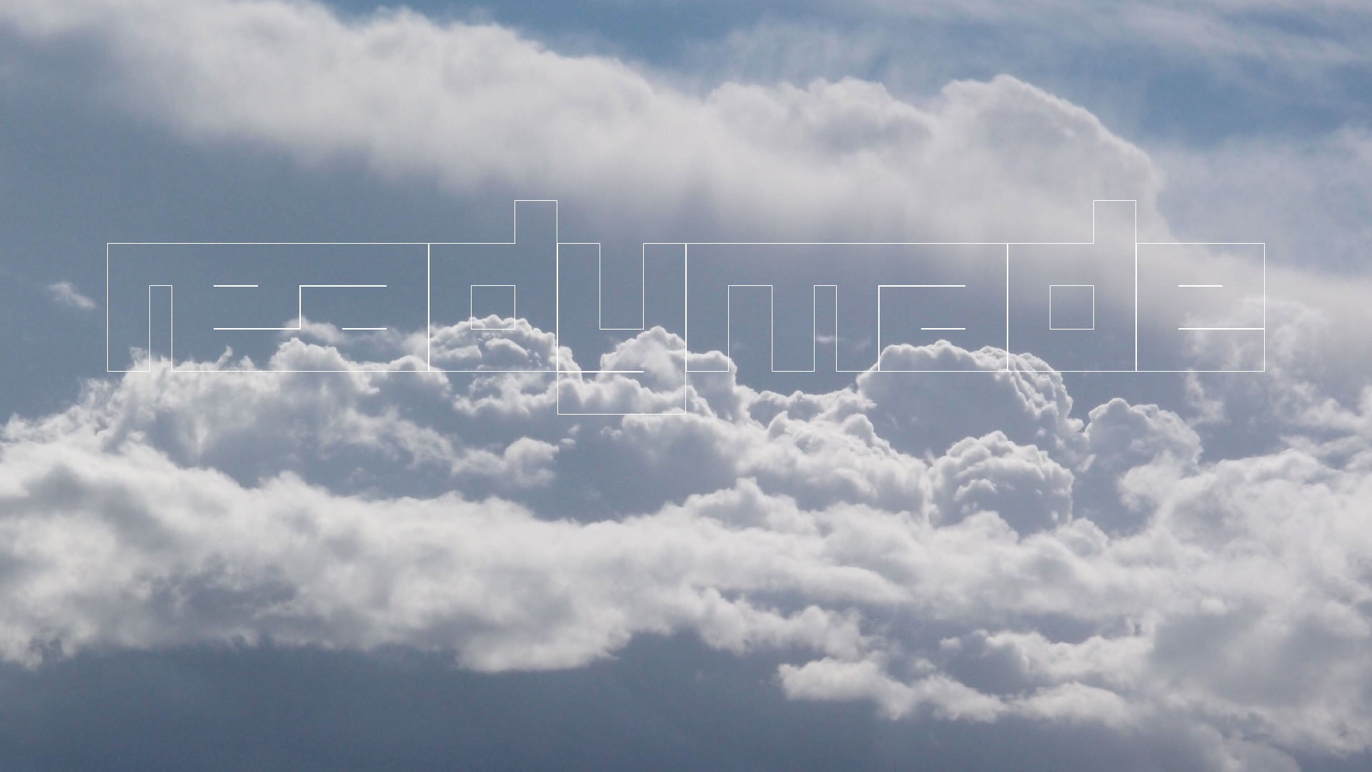 2022-09-18 Reflexe im Fenster und Wolken (Foto)