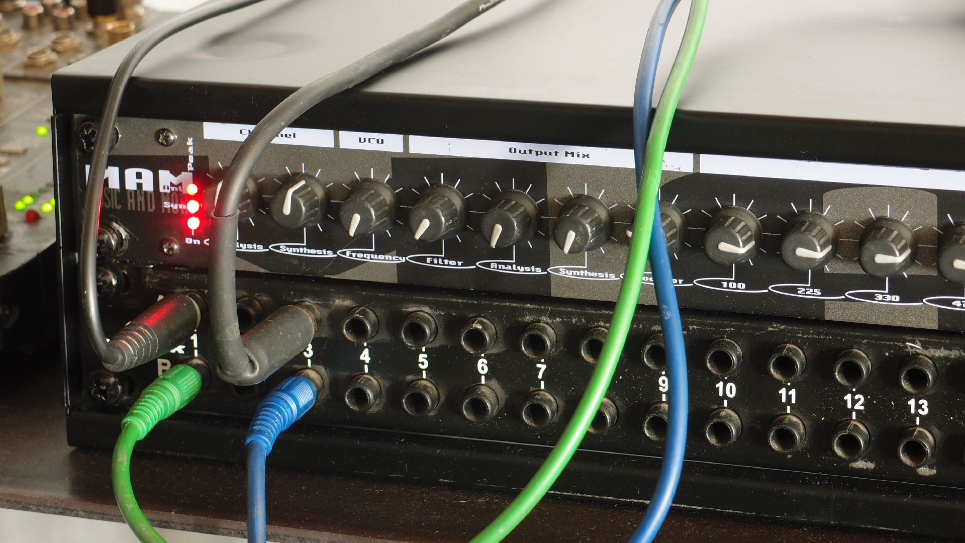 2021-10 Das Kleine Regen Rhythmus Orchester (Banjo Remix 2) (Audio, Foto, Typo Grafik)