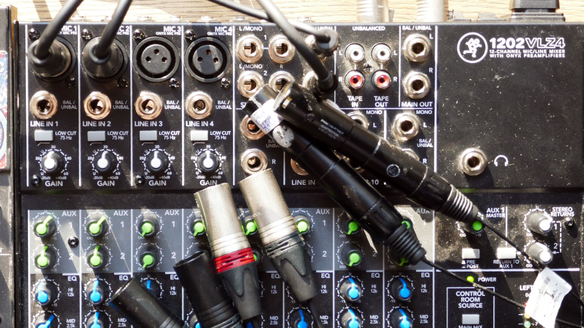 2025-07-16 Das kleine Regen Rhythmus Orchester (Vocoder Mix live, neues Set-Up)