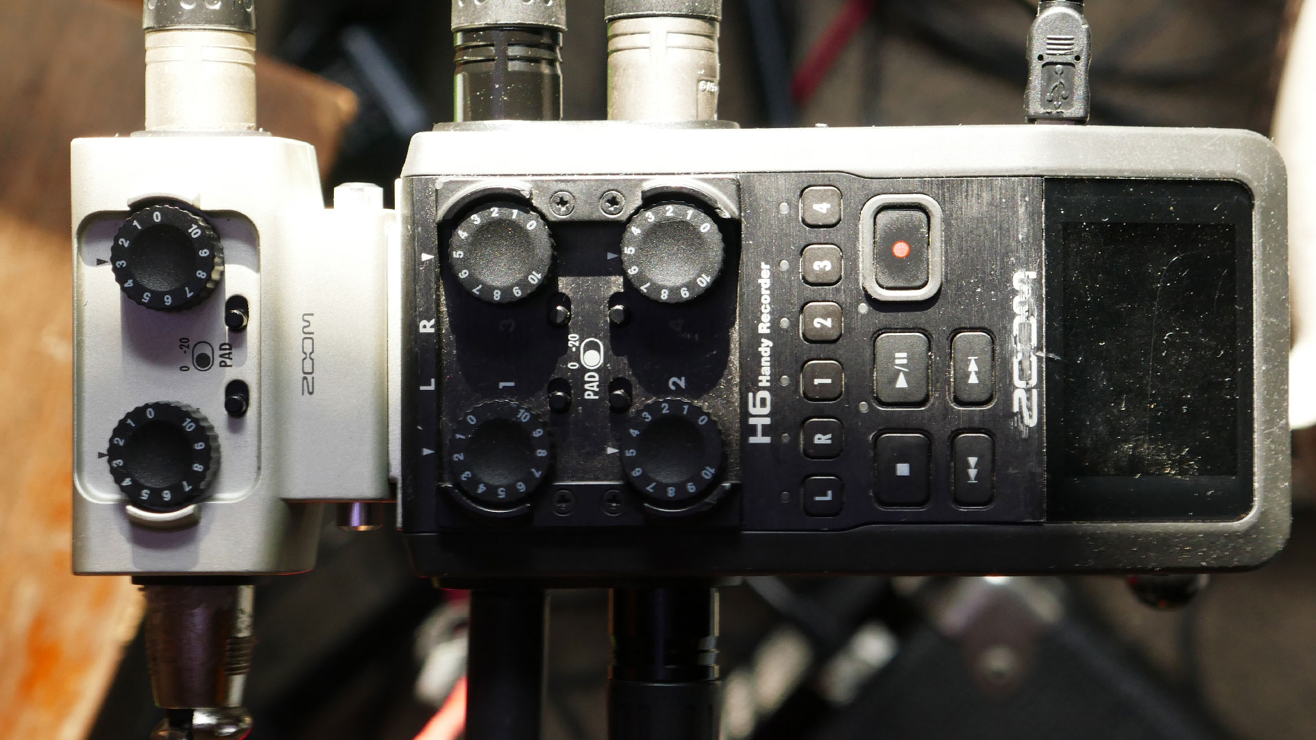 2025-07-16 Das kleine Regen Rhythmus Orchester (Vocoder Mix live, neues Set-Up)