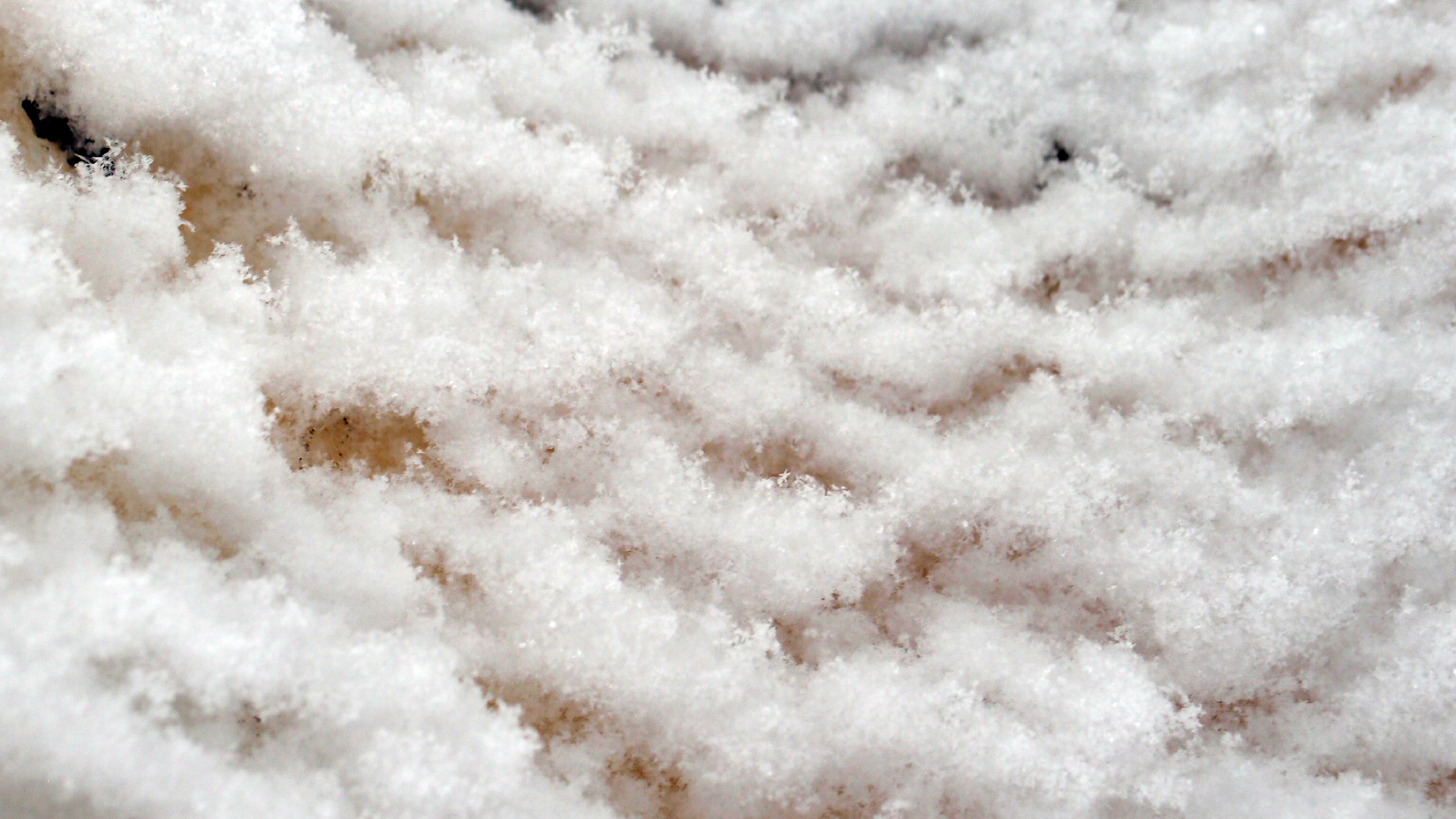 2021-12-09 & 10 Das Kleine Regen Rhythmus Orchester (Schnee auf Alufolie) (Audio, Foto, Typo Grafik)