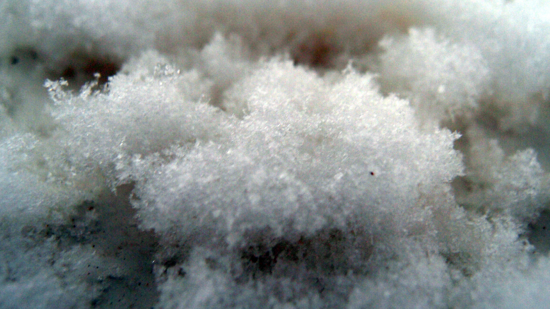 2021-12-09 & 10 Das Kleine Regen Rhythmus Orchester (Schnee auf Alufolie) (Audio, Foto, Typo Grafik)