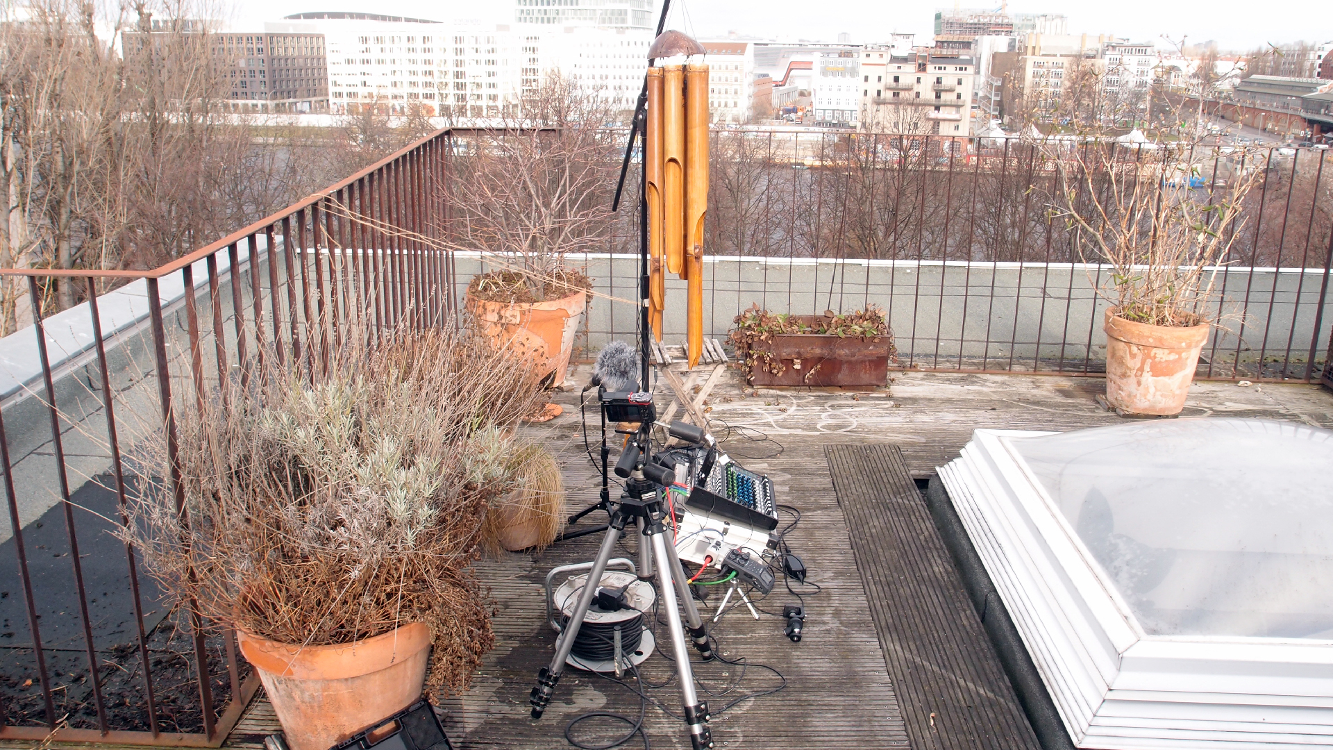 2022-01-28 Das Kleine Regen Rhythmus Orchester (Special Guest: Woodwinds III) (aufm Dach) (Audio, Video)