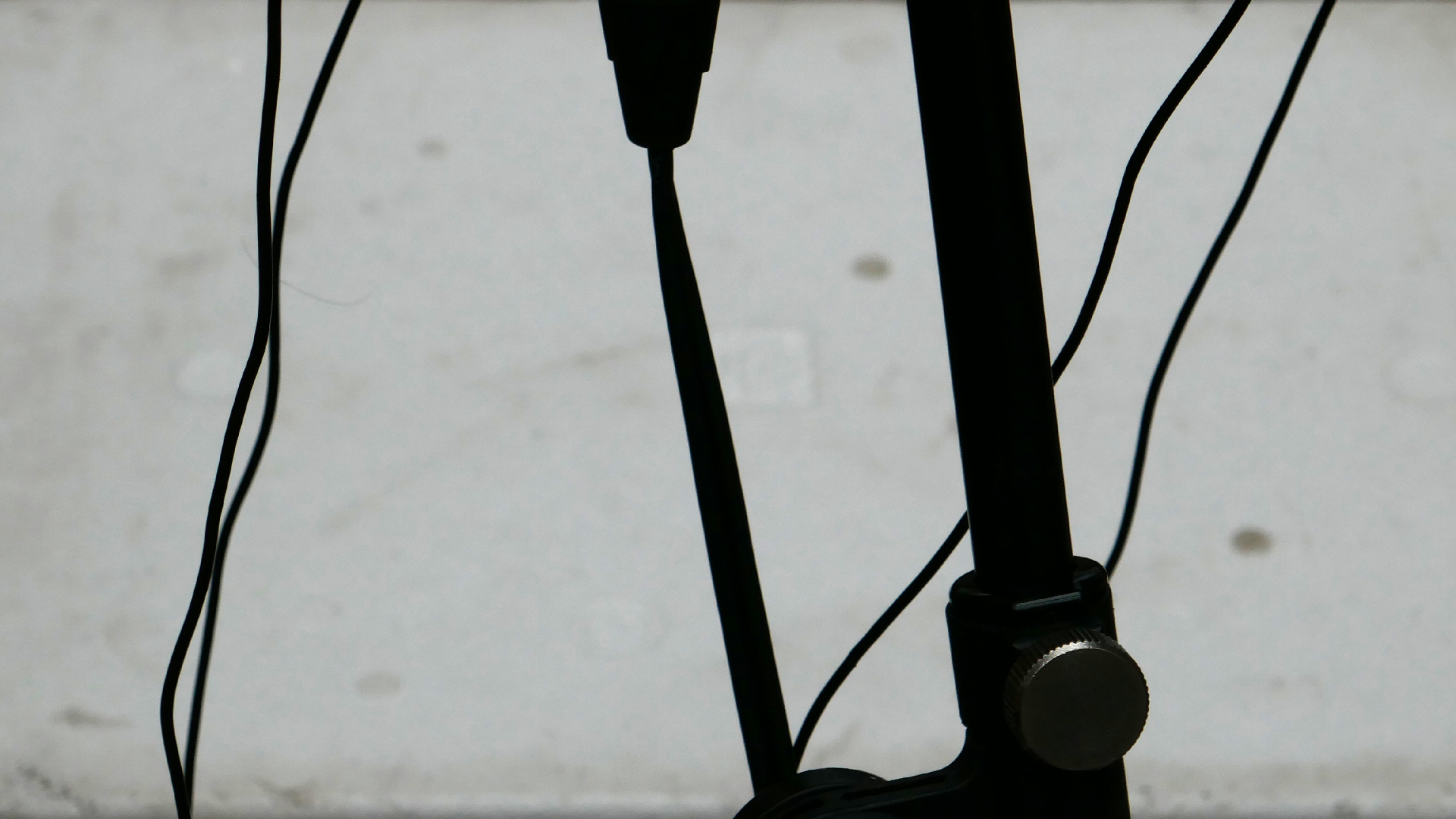 2022-02-16 Das Kleine Regen Rhythmus Orchester (Fensterglas einfach, im Bilderrahmen, III) (Audio, Video)