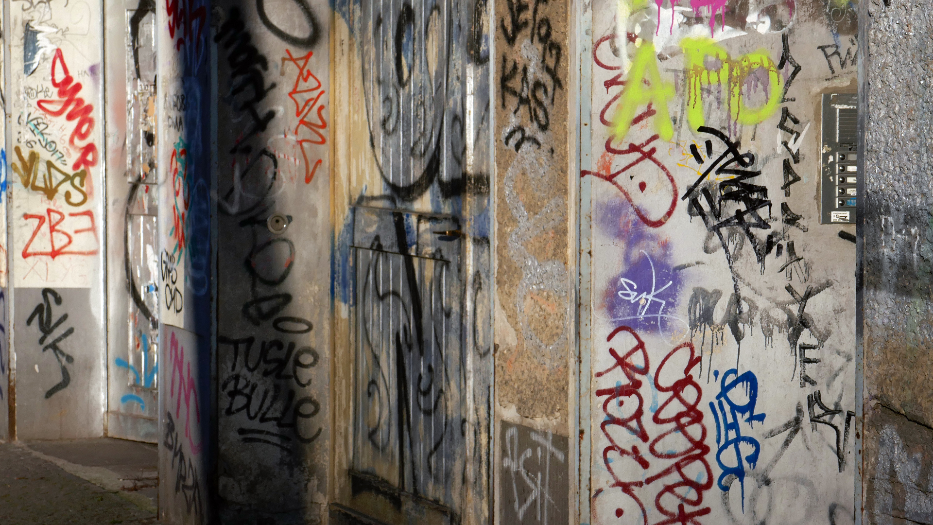 2022-02-21 Ensemble I (2 x Aluminium & Plaste) (Audio, Video)