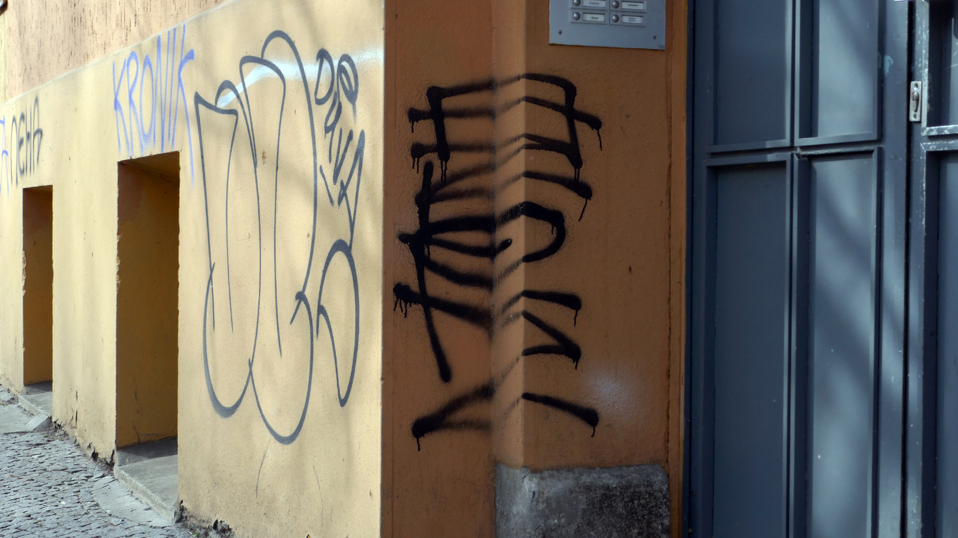 2022-02-21 Ensemble I (2 x Aluminium & Plaste) (Audio, Video)