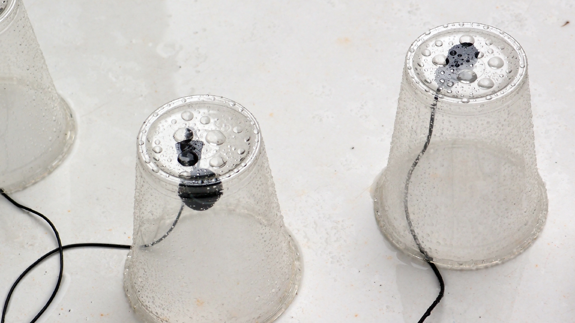 2022-05-17 Das Kleine Regen Rhythmus Orchester (Plastebecher aufm Tisch) (Audio, Video)