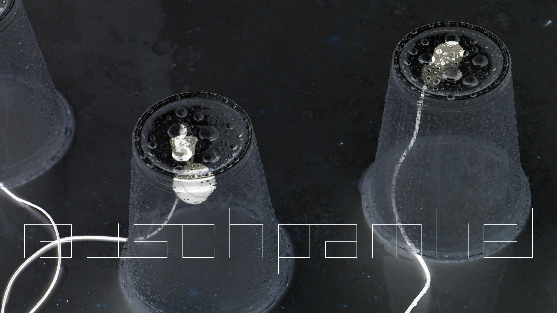 2022-05-17 Das Kleine Regen Rhythmus Orchester (Plastebecher aufm Tisch) (Audio, Video)