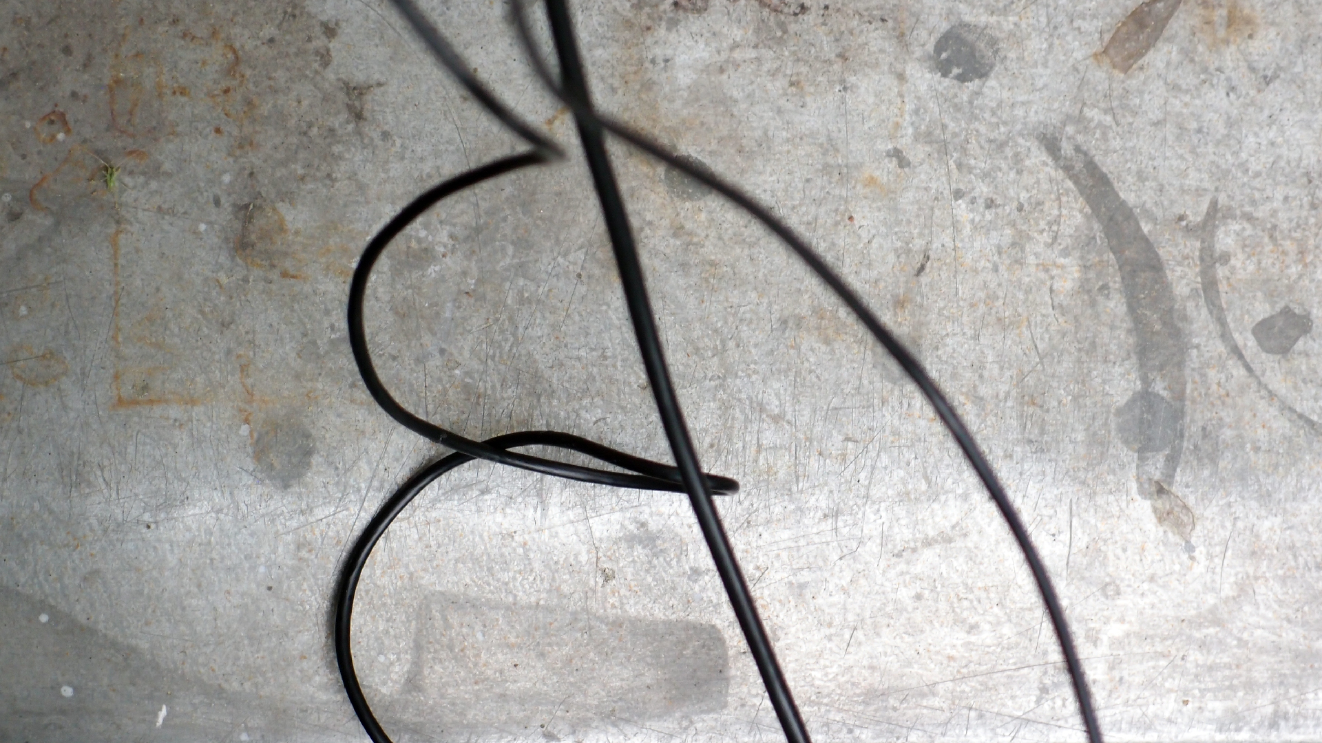 2022-05-17 Das Kleine Regen Rhythmus Orchester (Plastebecher aufm Tisch) (Audio, Video)