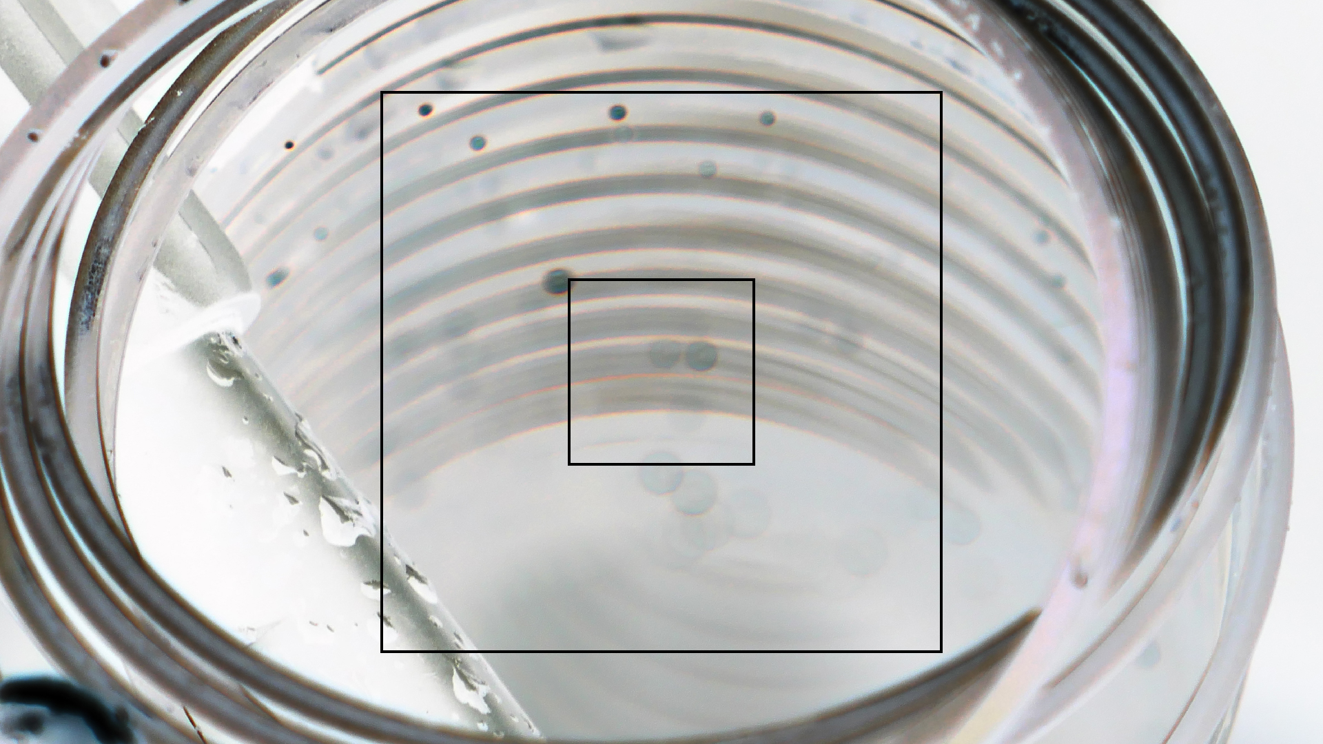 2022-08-27 Das Kleine Regen Rhythmus Orchester (Alublech, Federhall Errorcut) (Audio, Foto)