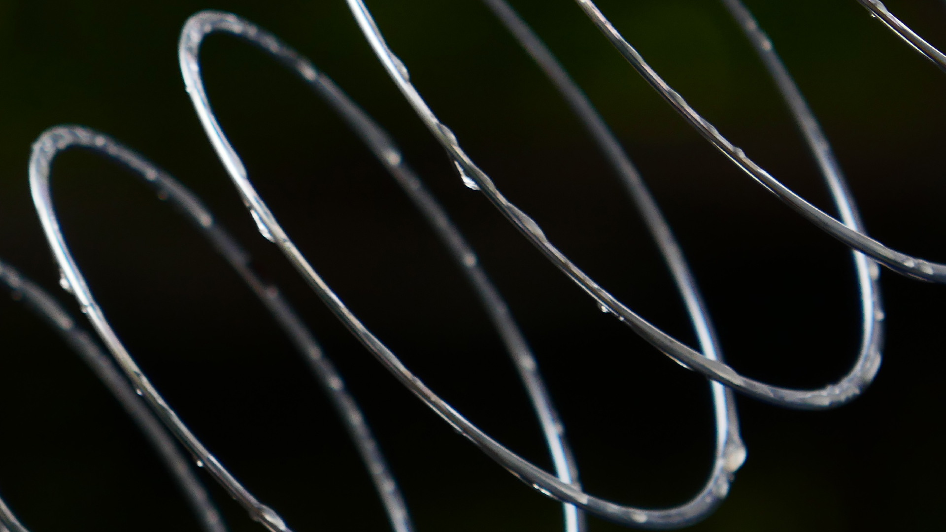 2022-08-27 Das Kleine Regen Rhythmus Orchester (Alublech, Federhall Errorcut) (Audio, Foto)