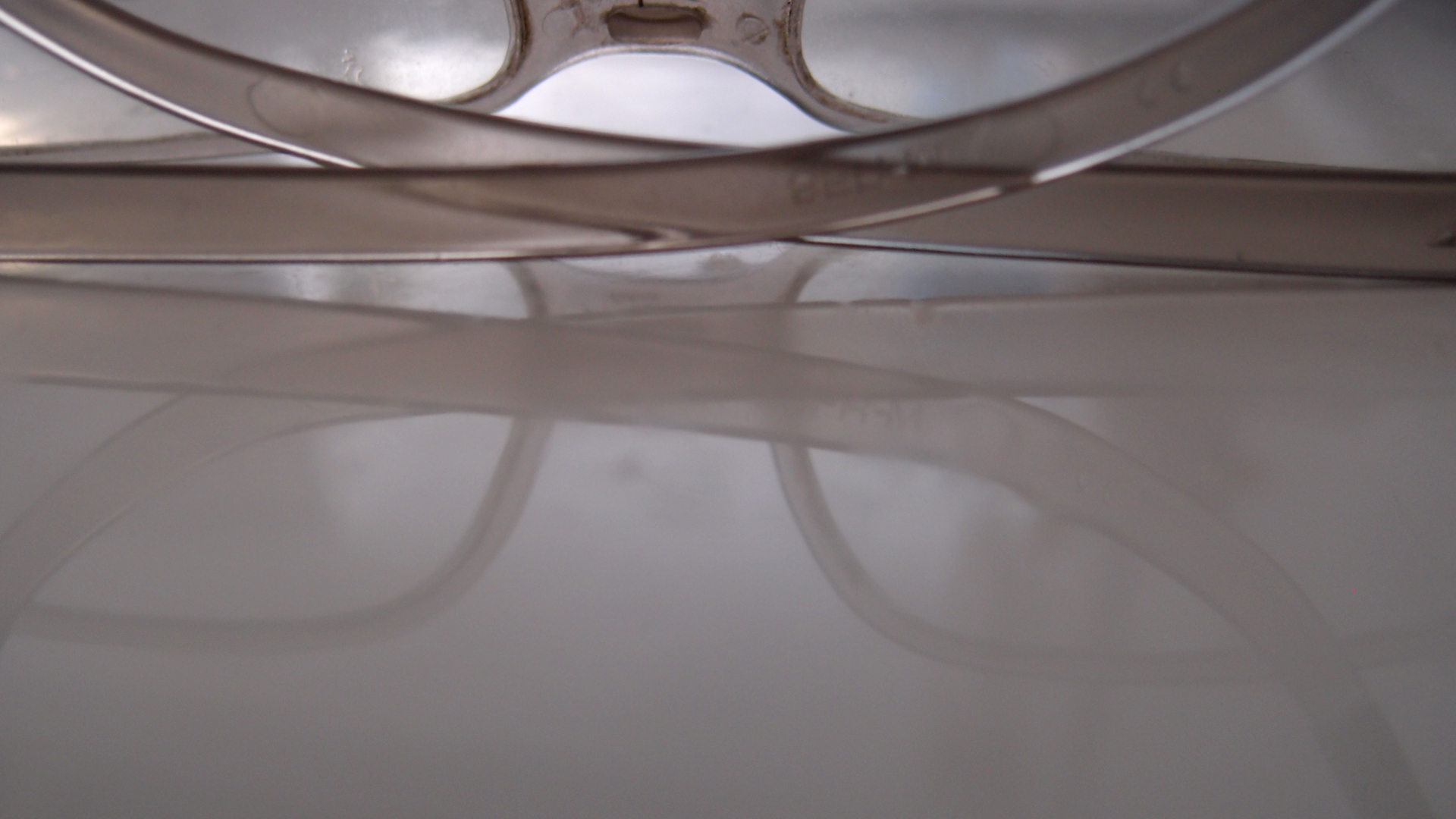 2021-04-19 Ame Zek - rauschpartikel (Vocoder Remixe) (Mixe, Typo Grafik)