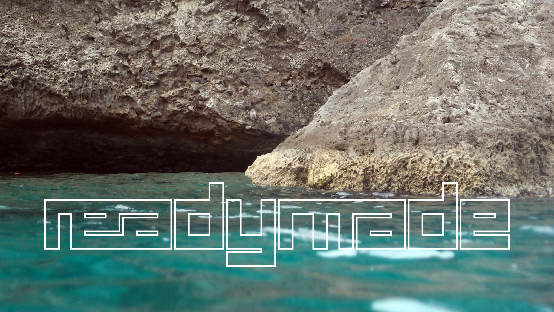 2022-04-14 02 Am Strand und im Wasser (Quallenvideo) (Foto, Video)