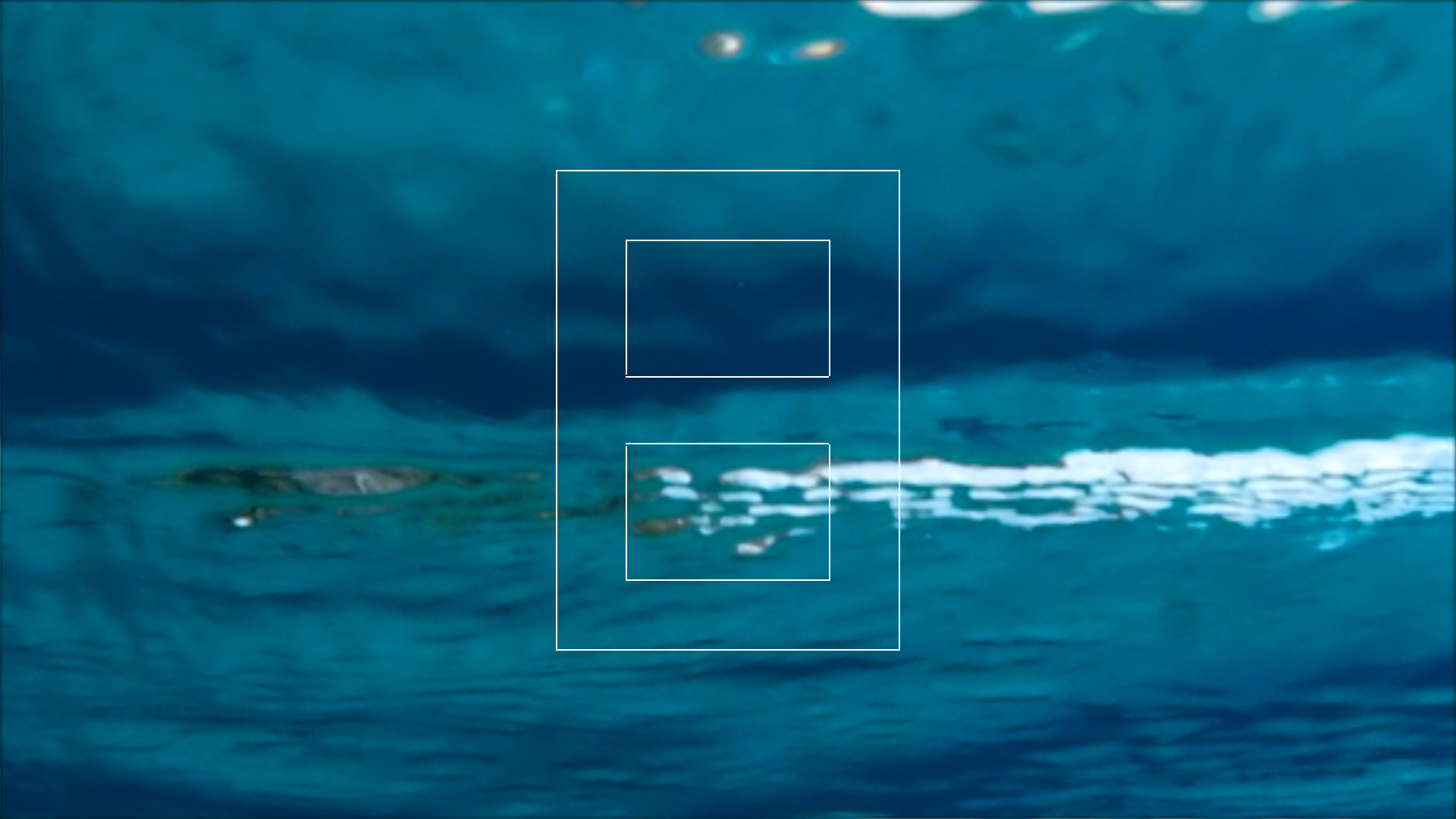 2022-04-14 Am Strand und im Wasser (Quallenvideo, Stills & Numbers) (Typo Grafik, Video)