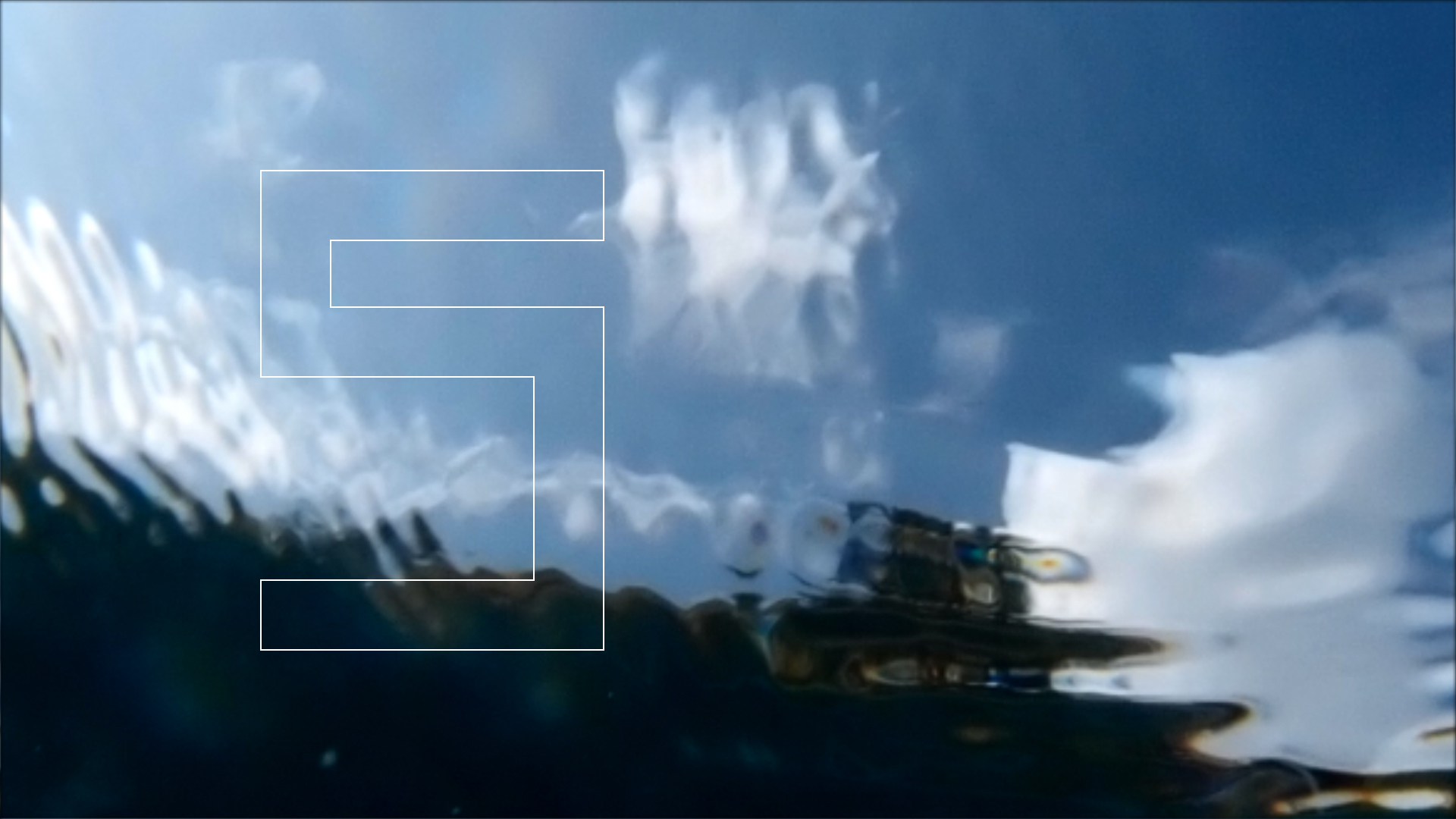 2022-04-14 Am Strand und im Wasser (Quallenvideo, Stills & Numbers) (Typo Grafik, Video)