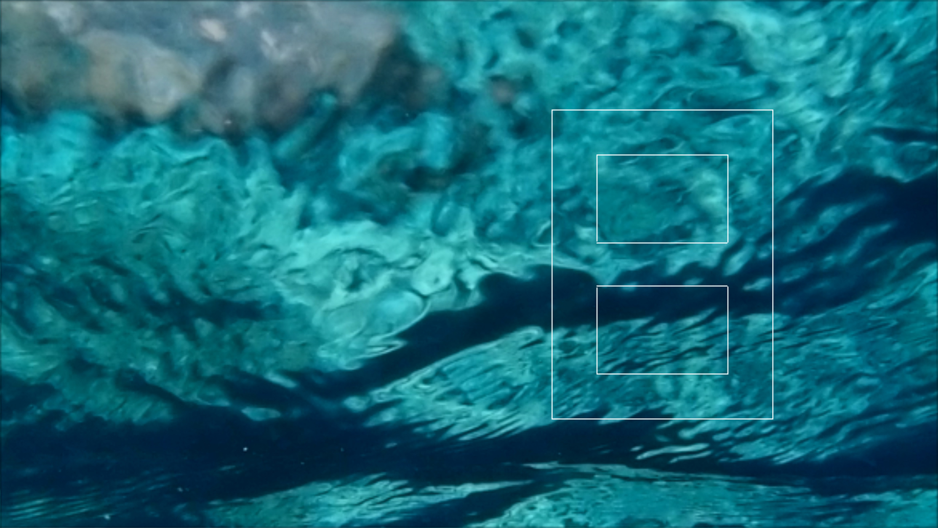 2022-04-14 Am Strand und im Wasser (Quallenvideo, Stills & Numbers) (Typo Grafik, Video)