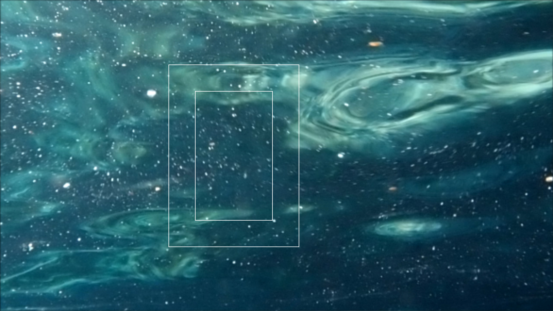 2022-04-14 Am Strand und im Wasser (Quallenvideo, Stills & Numbers) (Typo Grafik, Video)