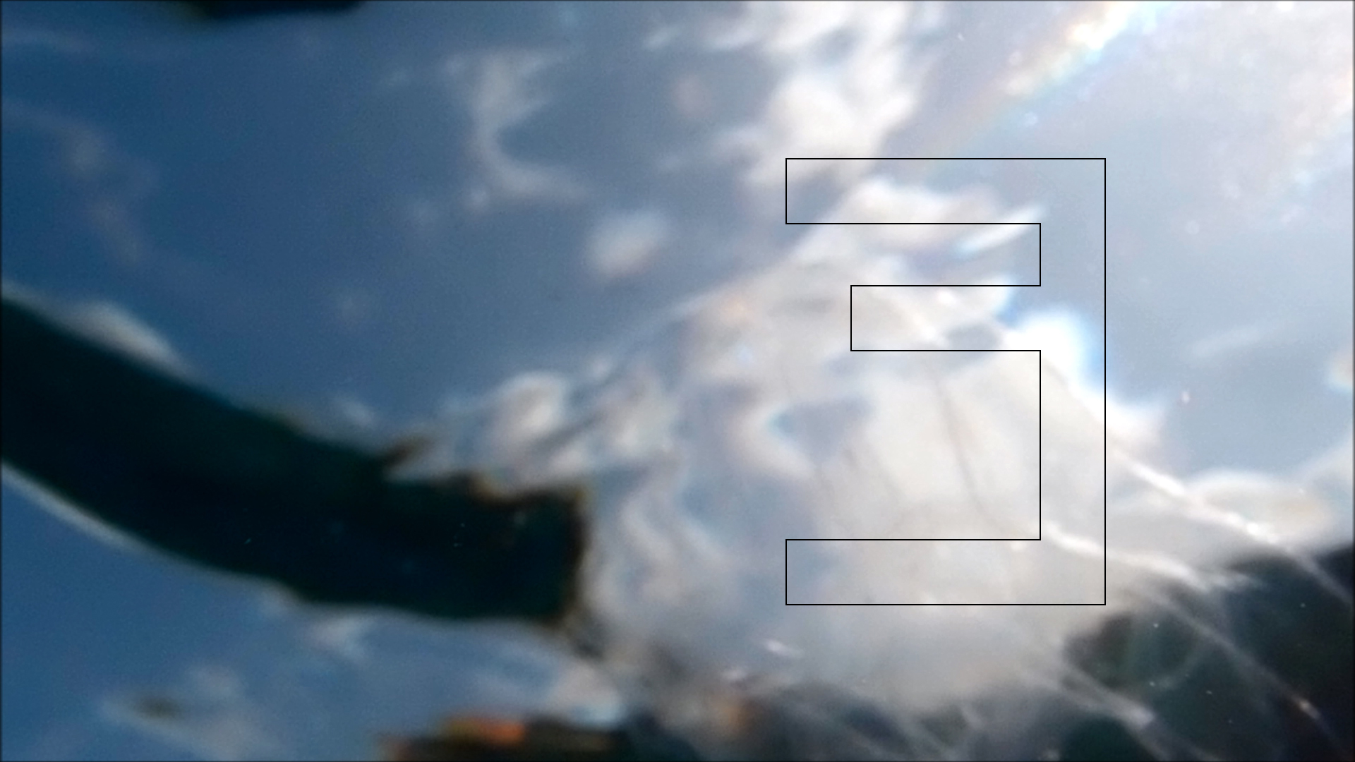 2022-04-14 Am Strand und im Wasser (Quallenvideo, Stills & Numbers) (Typo Grafik, Video)