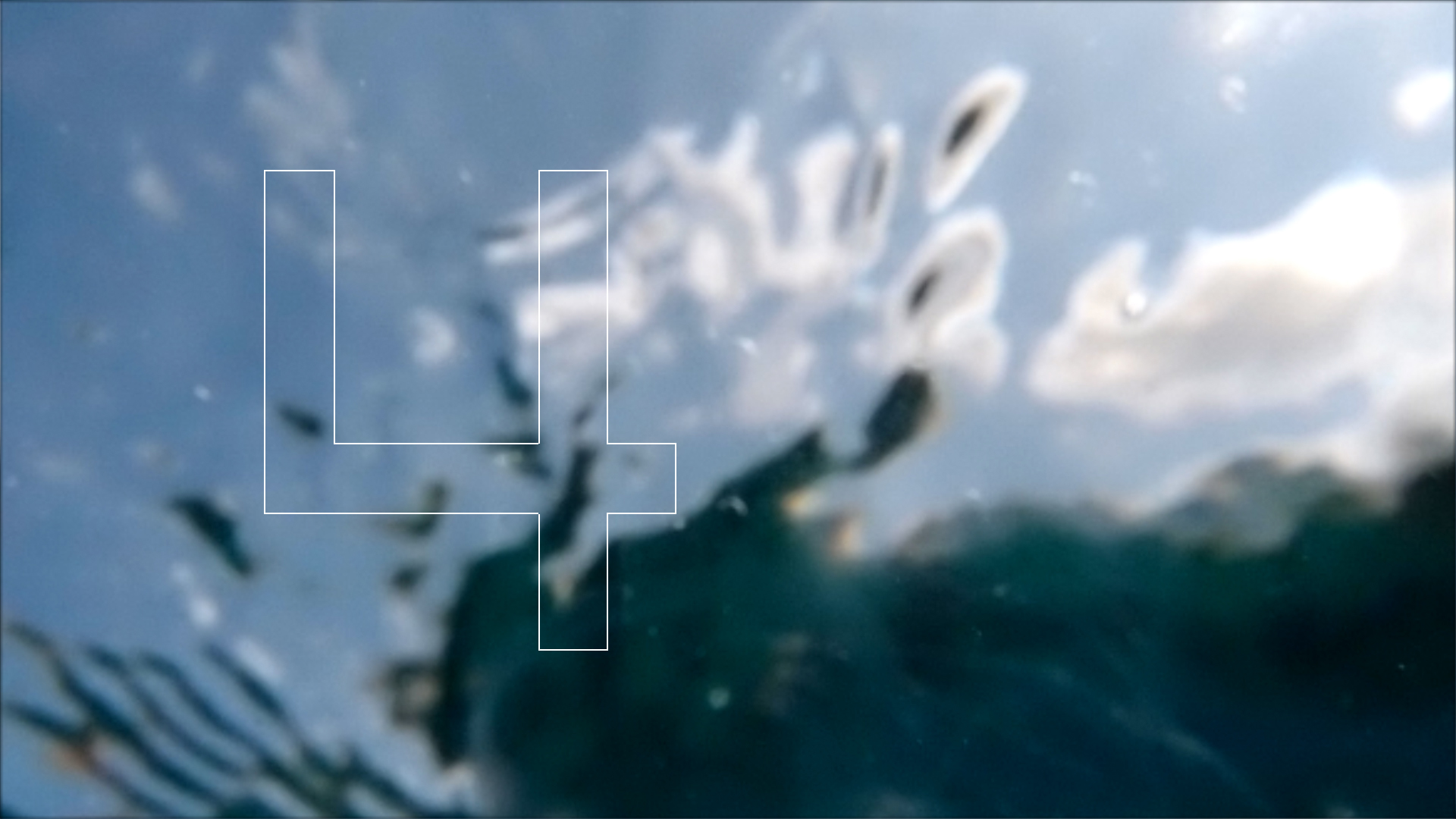 2022-04-14 Am Strand und im Wasser (Quallenvideo, Stills & Numbers) (Typo Grafik, Video)