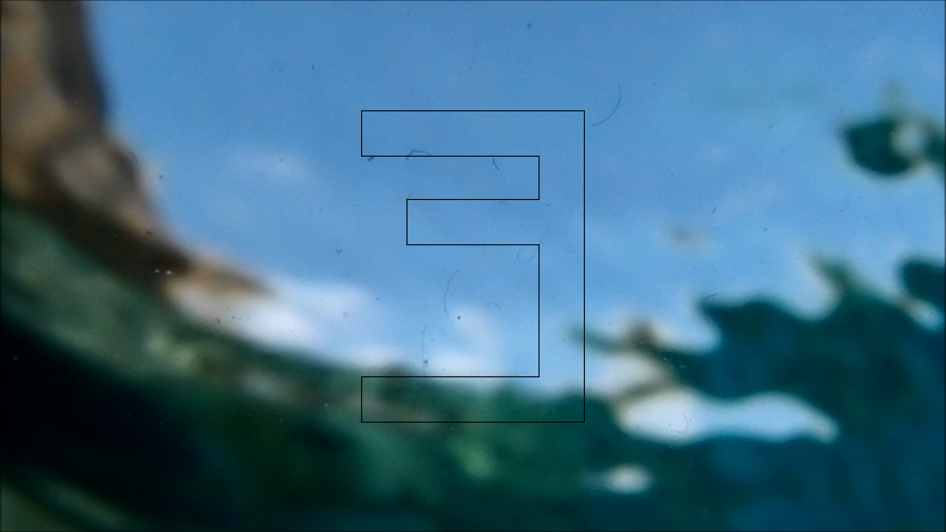 2022-04-14 Am Strand und im Wasser (Quallenvideo, Stills & Numbers) (Typo Grafik, Video)