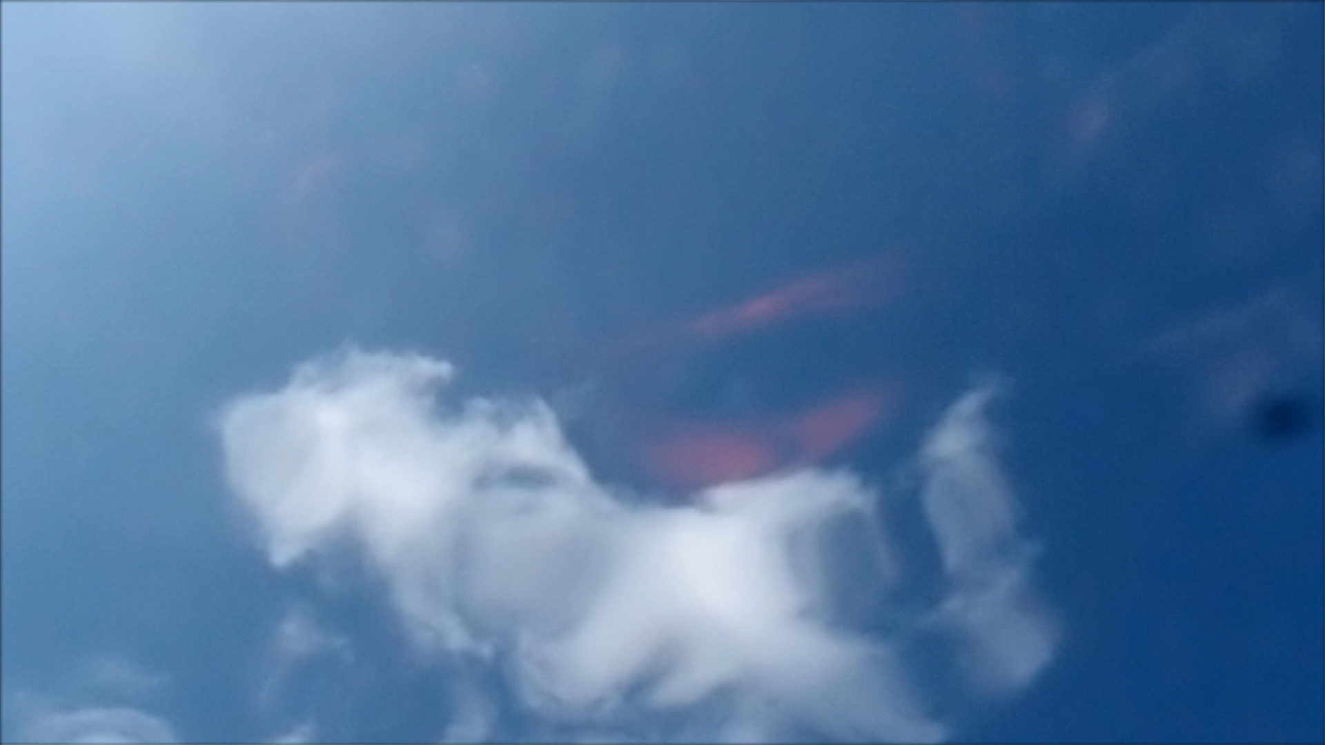 2022-04-14 Am Strand und im Wasser (Quallenvideo, Stills & Numbers) (Typo Grafik, Video)