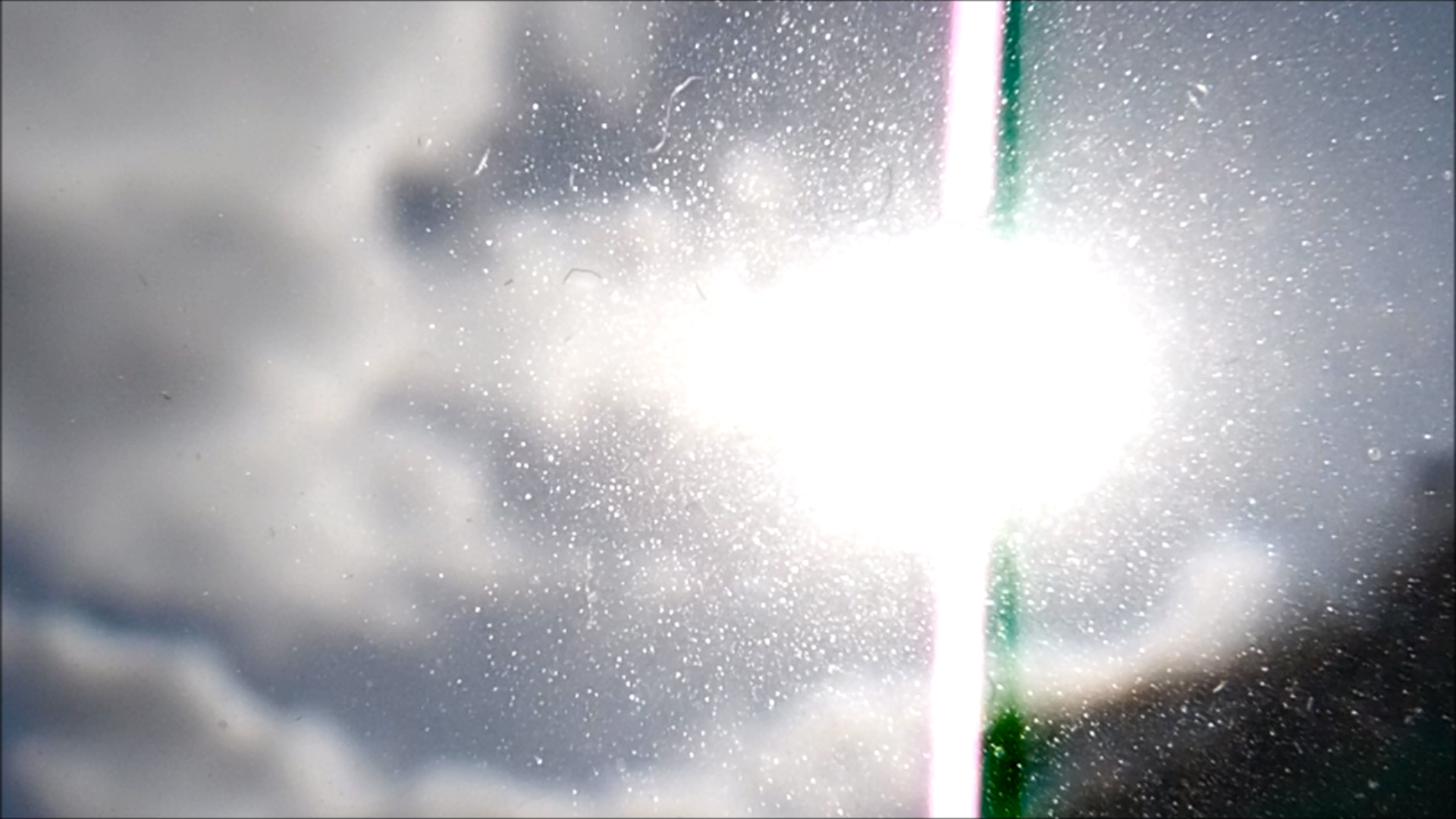 2022-04-14 Am Strand und im Wasser (Quallenvideo, Stills & Numbers) (Typo Grafik, Video)