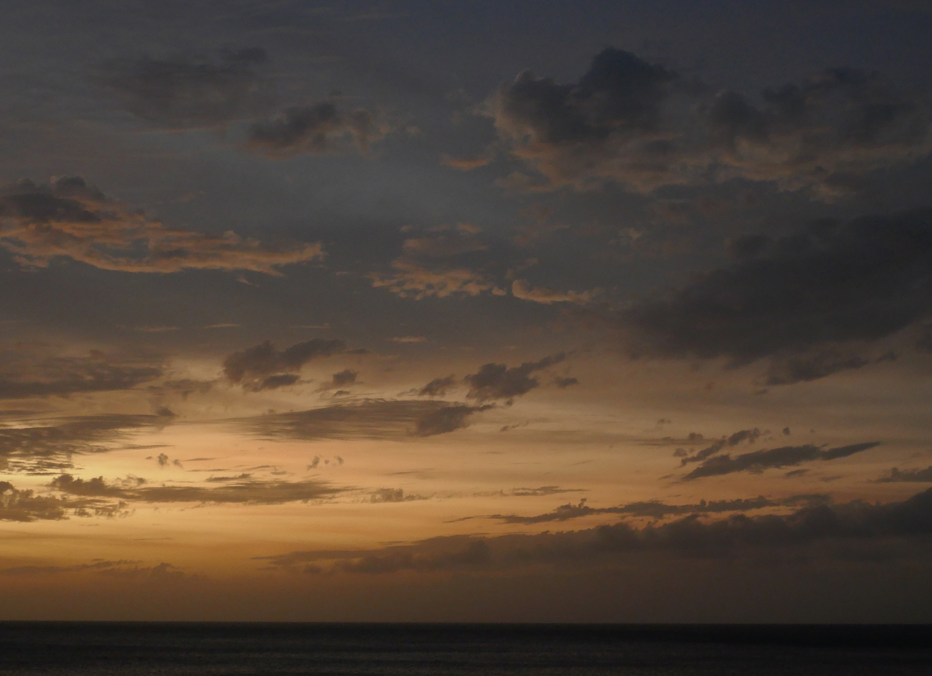 2022-04-17 Sonnenuntergang (Foto, Video)