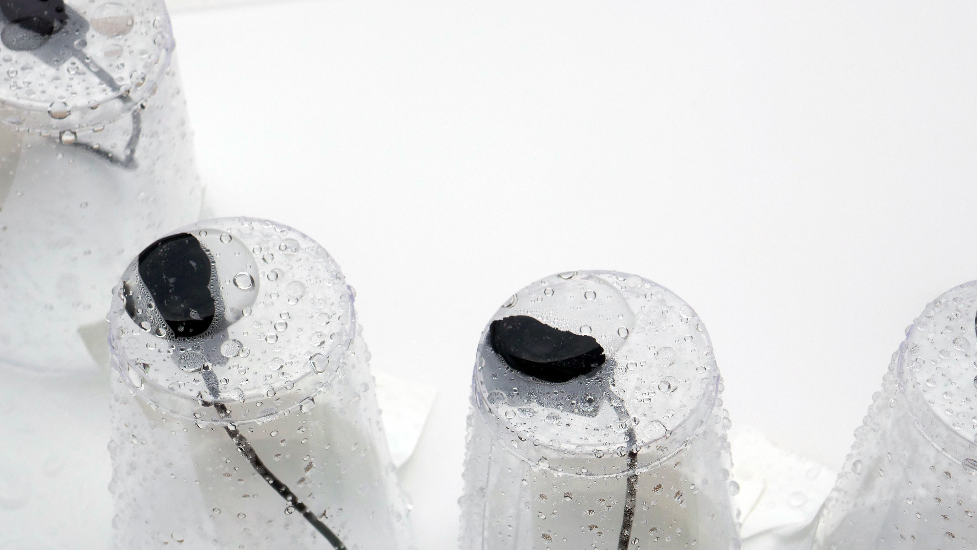 2022-04-23 10Uhr30 Das Kleine Regen Rhythmus Orchester - Plastebecher (Audio, Foto)