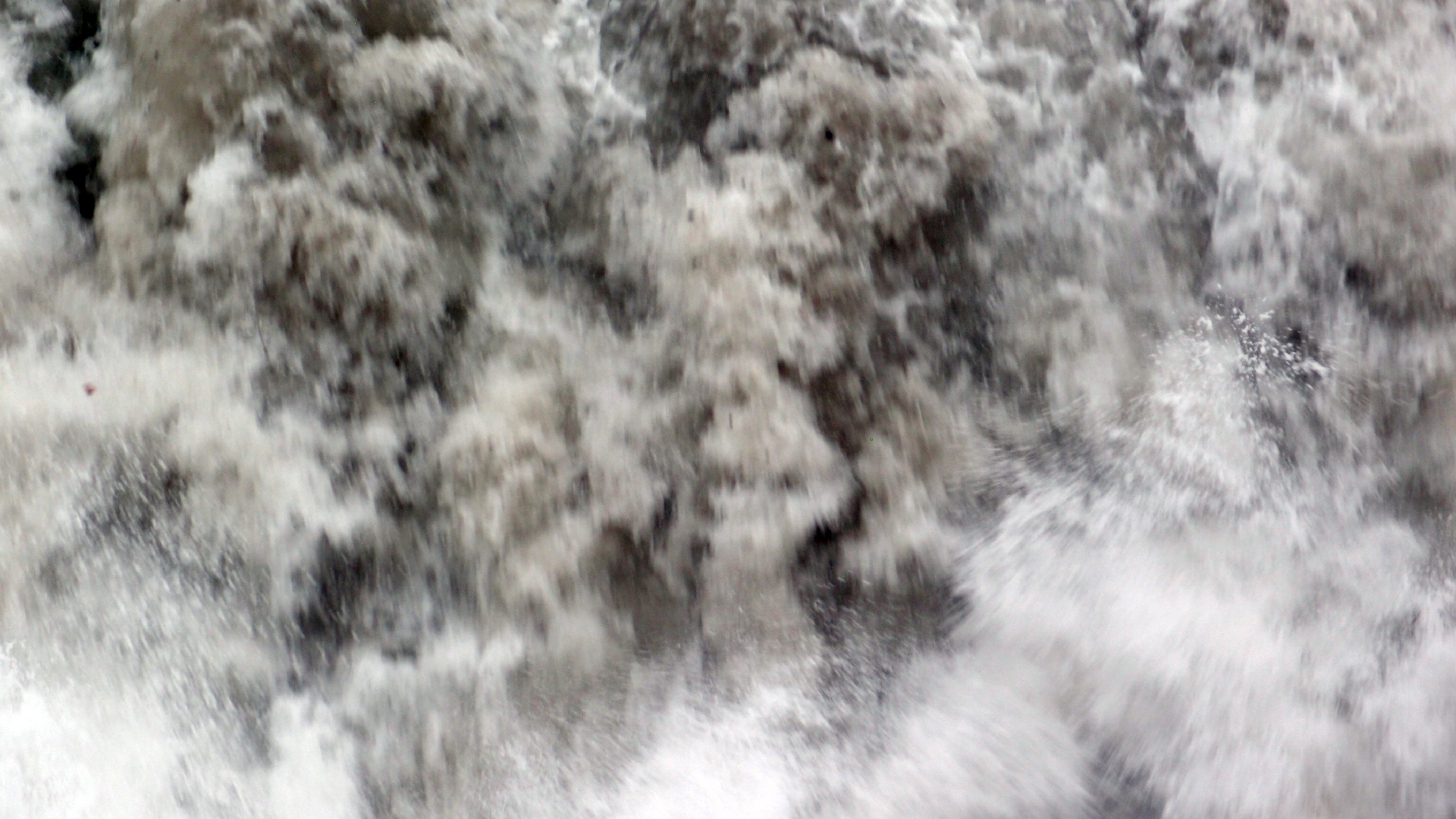 2022-10-26 05 Uhr 31 Wellen nach dem Sturm (Audio, Foto, Video)