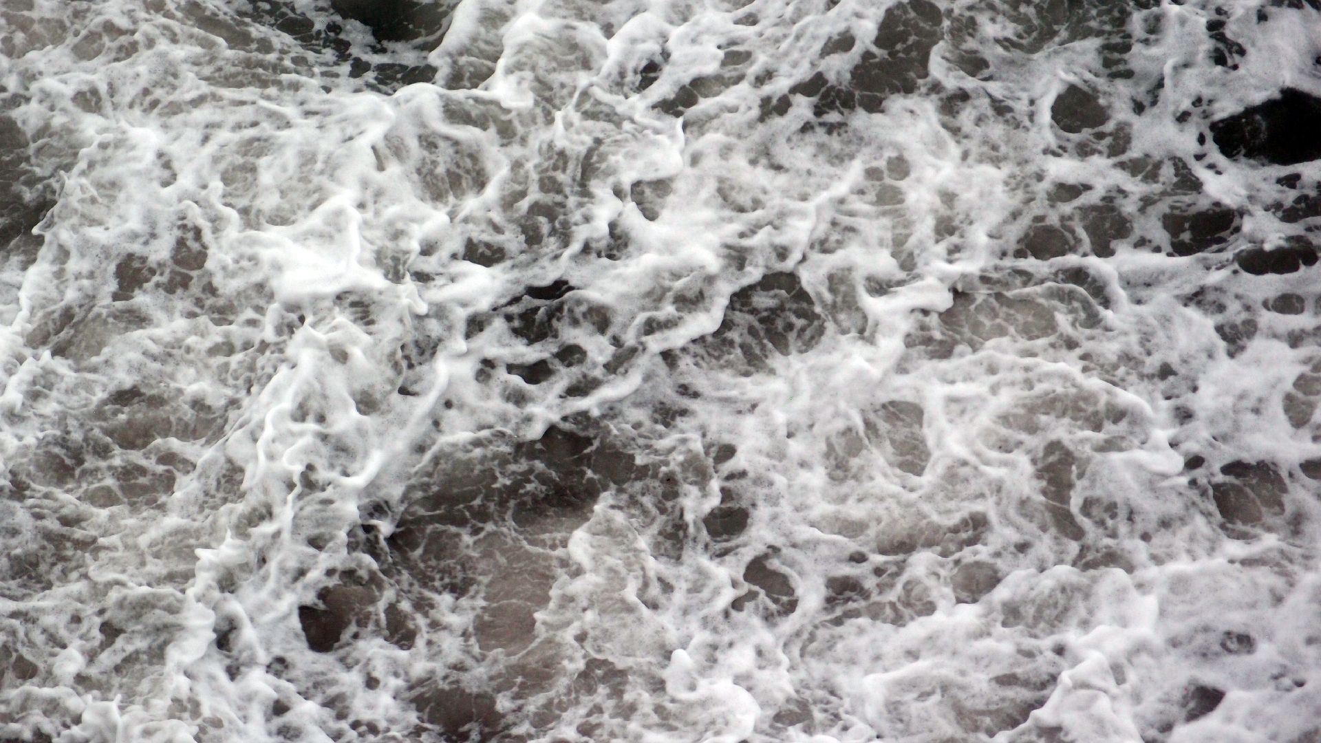 2022-10-26 05 Uhr 31 Wellen nach dem Sturm (Audio, Foto, Video)