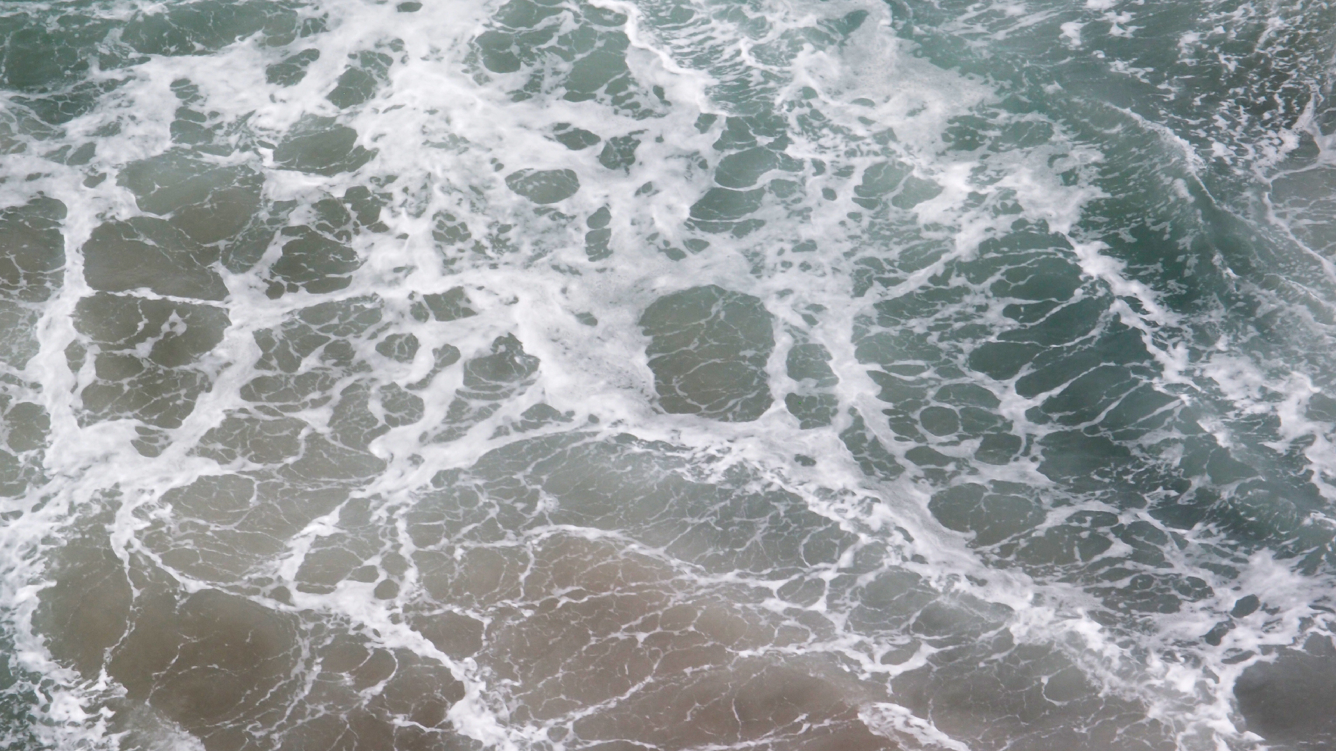 2022-10-26 09 Uhr 01 Wellen nach dem Sturm (Foto, Video)