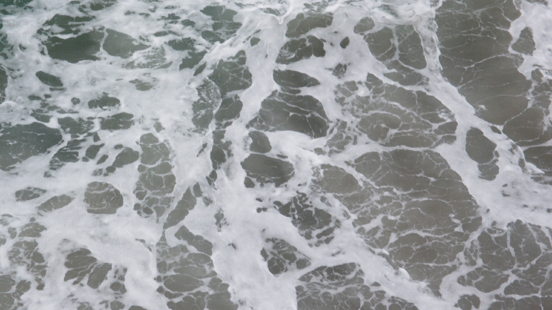 2022-10-26 09 Uhr 01 Wellen nach dem Sturm (Foto, Video)