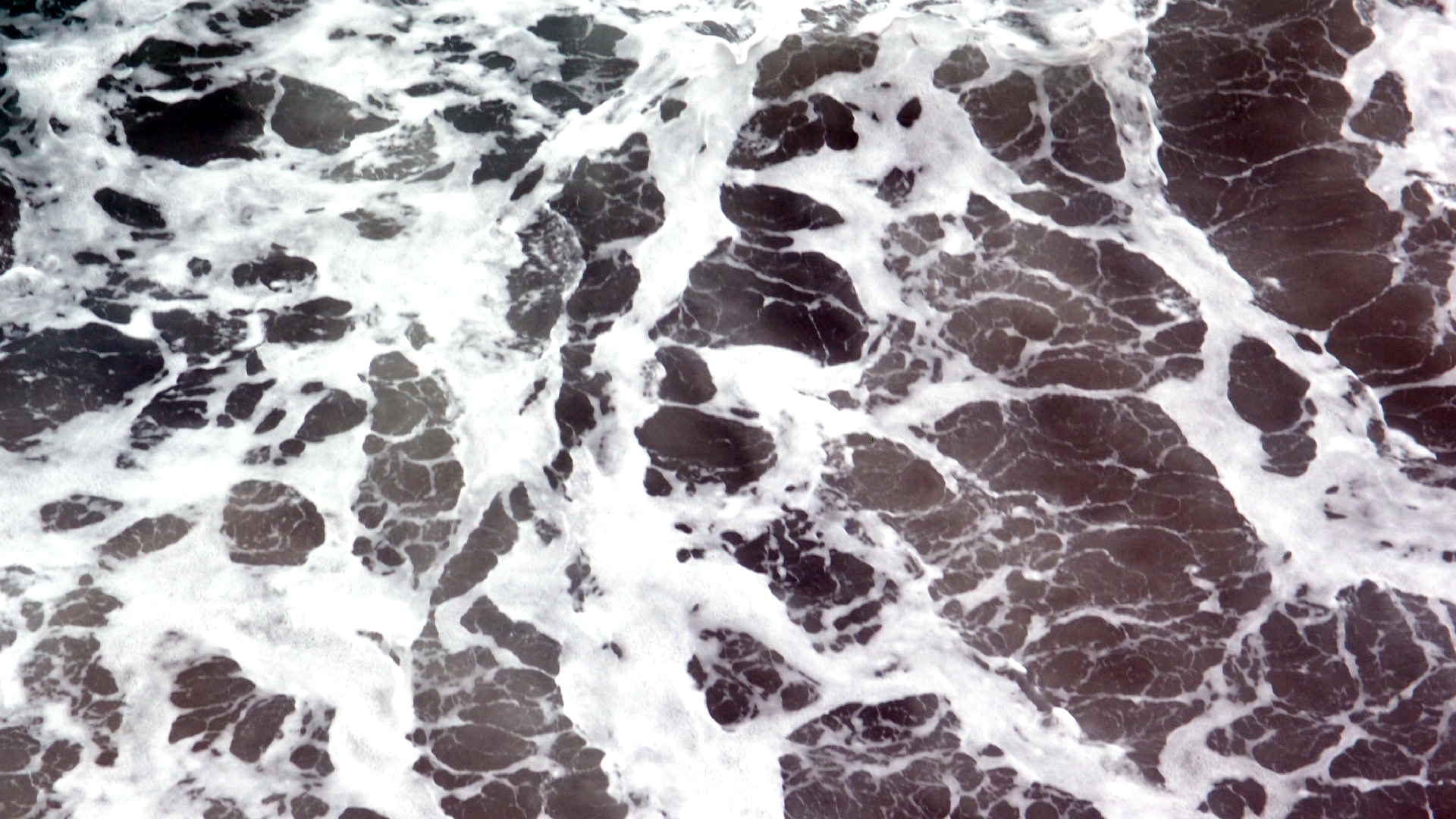 2022-10-26 09 Uhr 01 Wellen nach dem Sturm (Foto, Video)