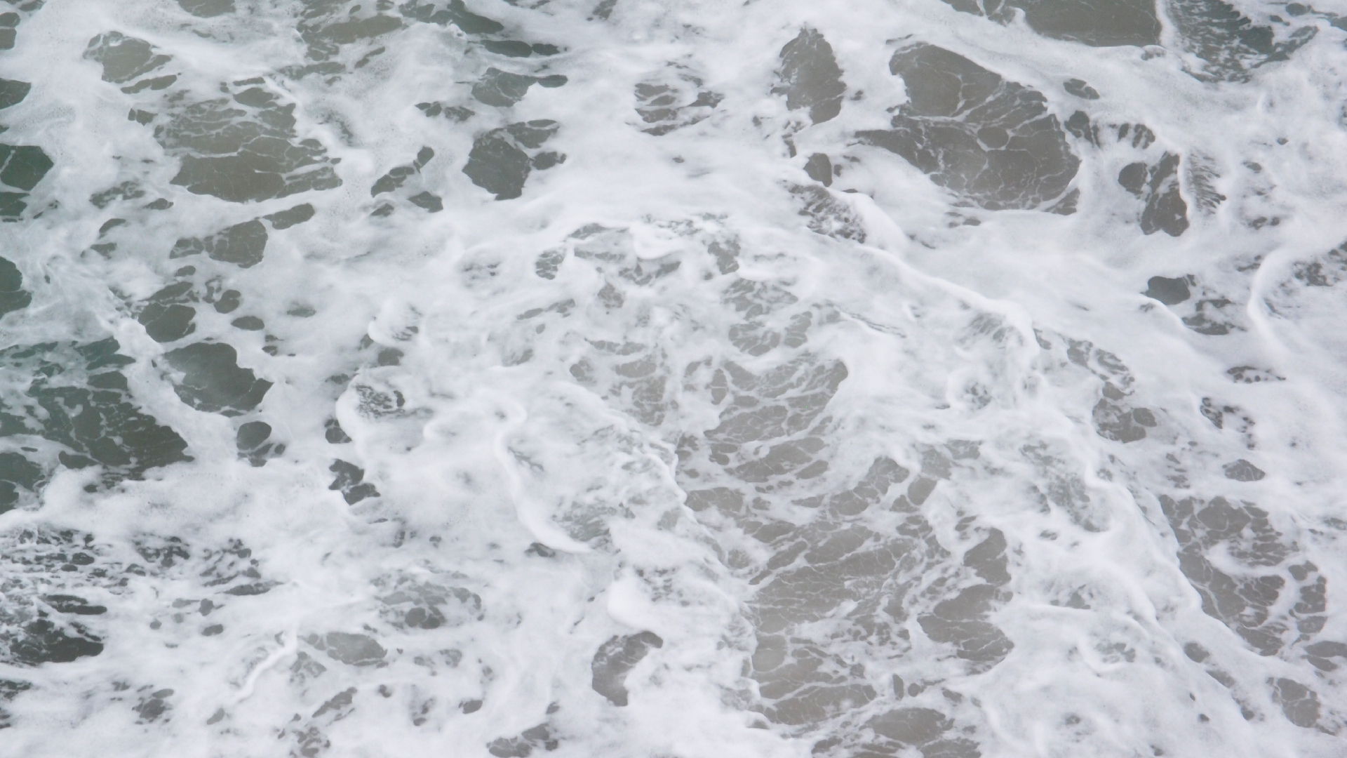 2022-10-26 09 Uhr 01 Wellen nach dem Sturm (Foto, Video)