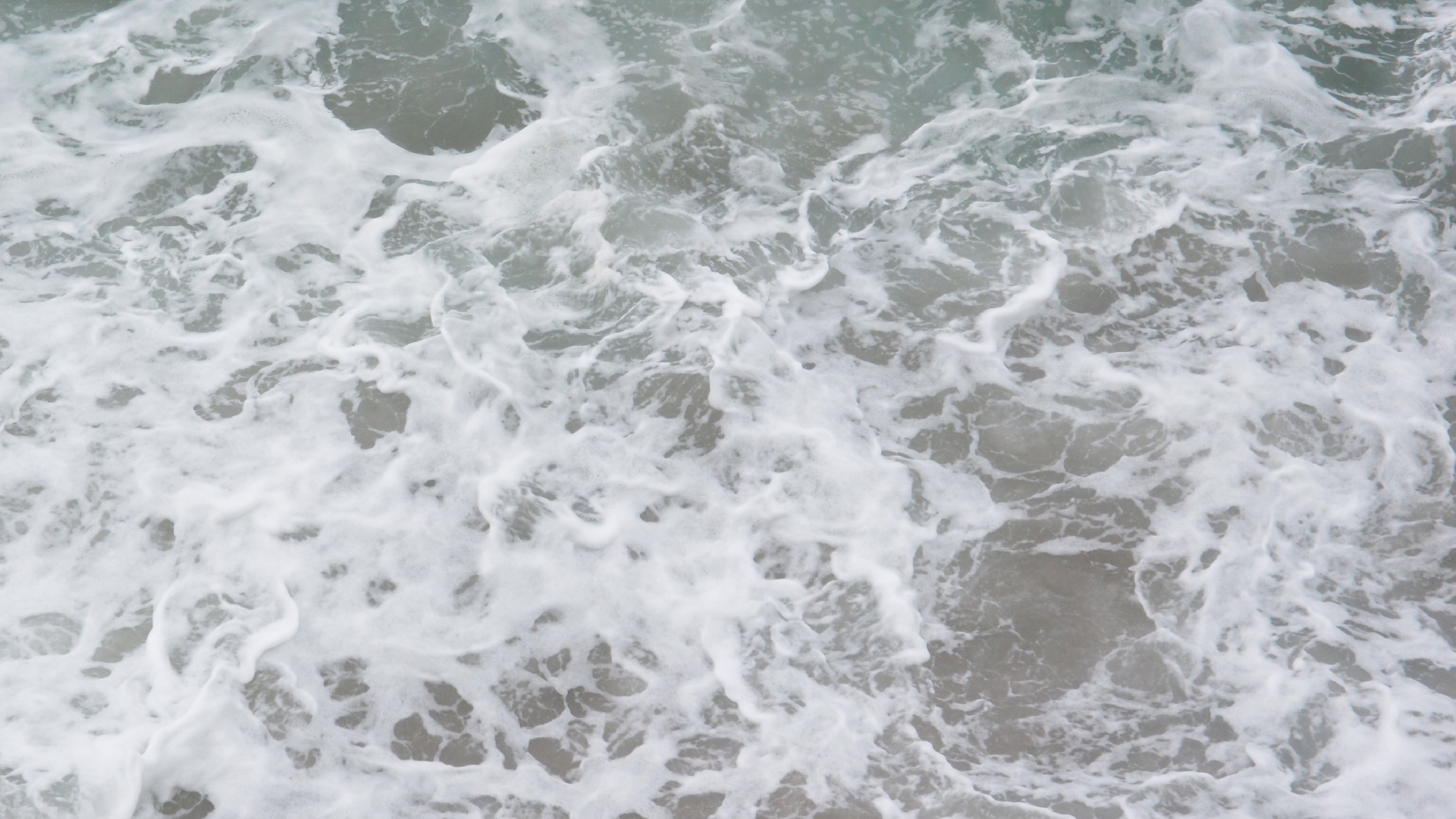 2022-10-26 09 Uhr 01 Wellen nach dem Sturm (Foto, Video)