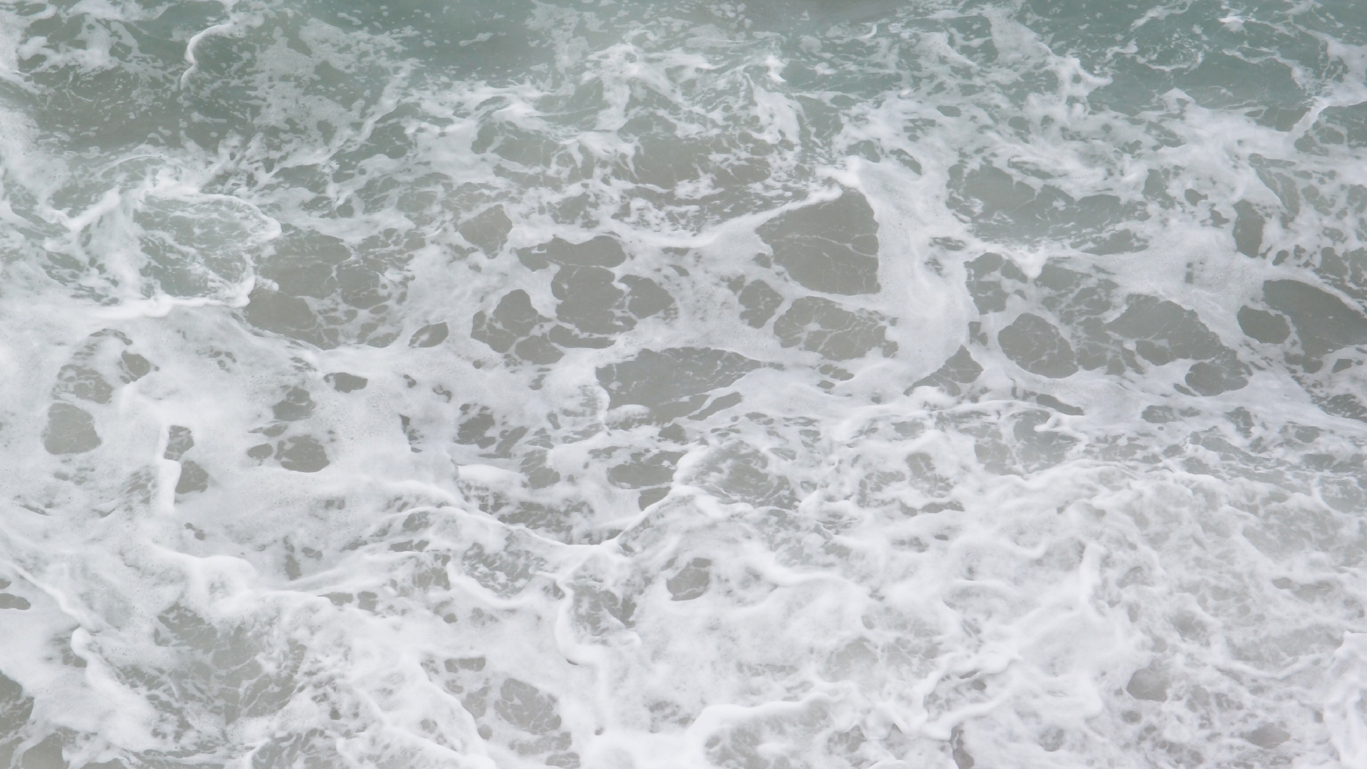 2022-10-26 09 Uhr 01 Wellen nach dem Sturm (Foto, Video)