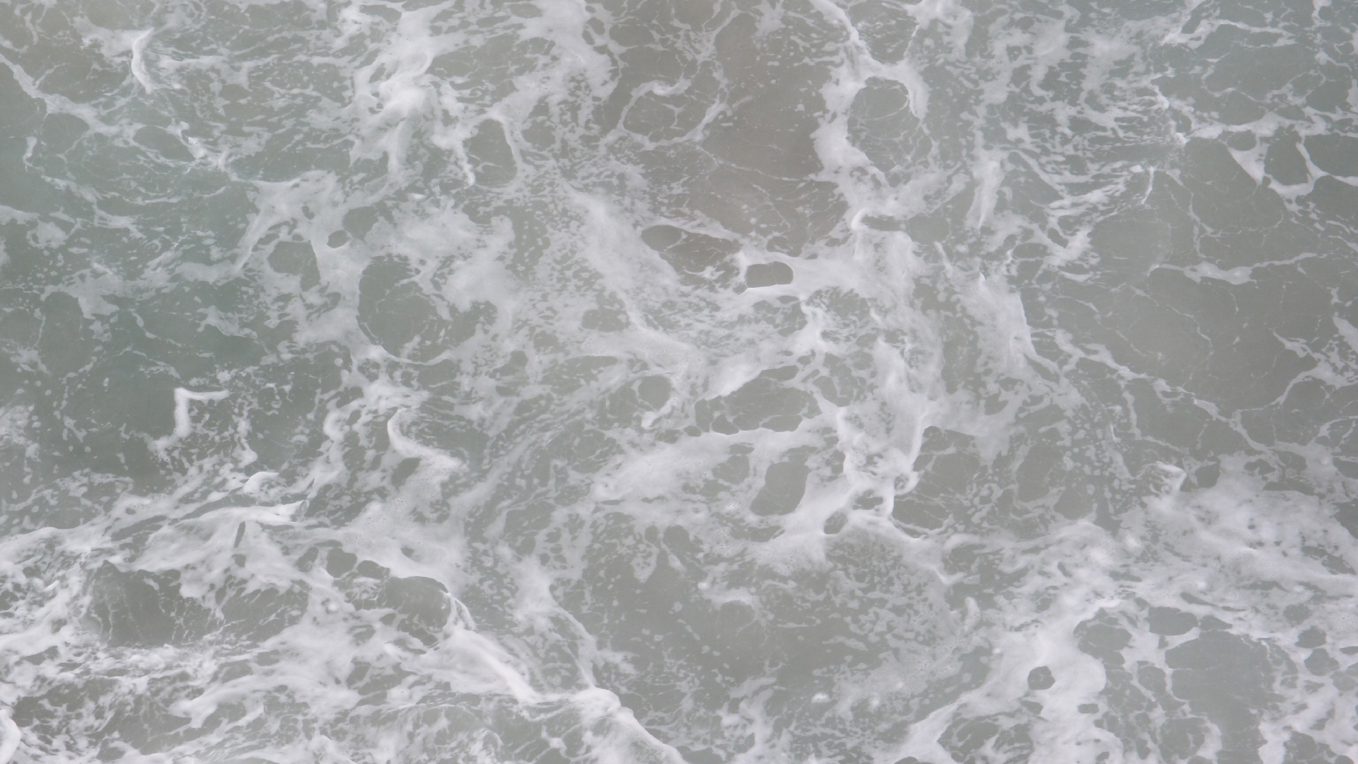 2022-10-26 09 Uhr 01 Wellen nach dem Sturm (Foto, Video)