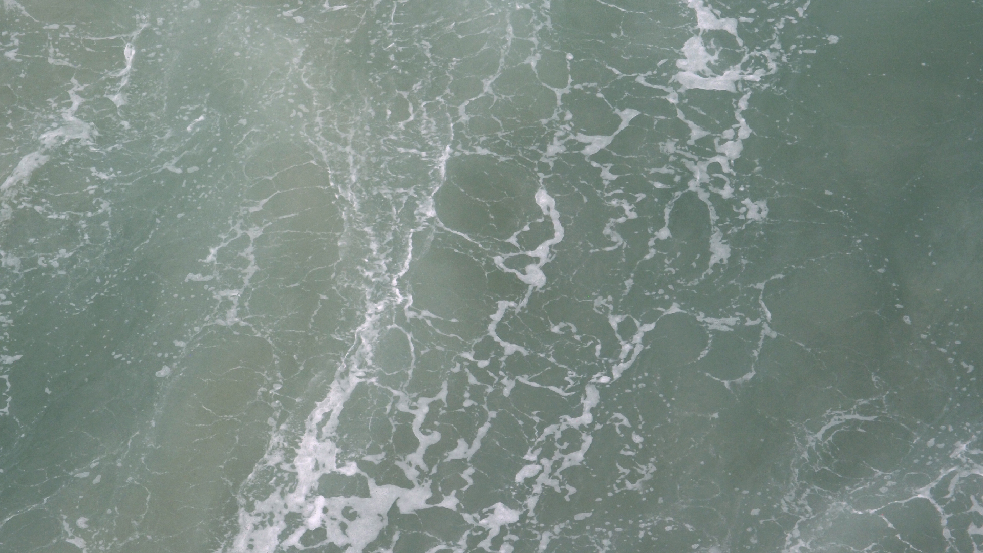 2022-10-26 09 Uhr 01 Wellen nach dem Sturm (Foto, Video)