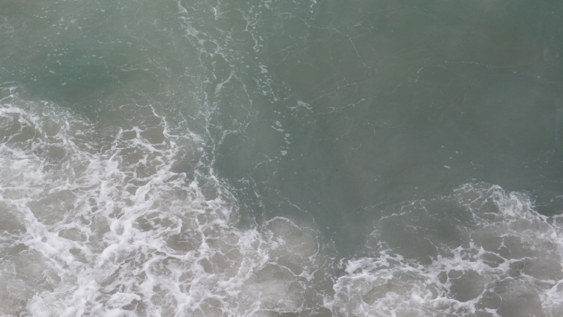 2022-10-26 09 Uhr 01 Wellen nach dem Sturm (Foto, Video)