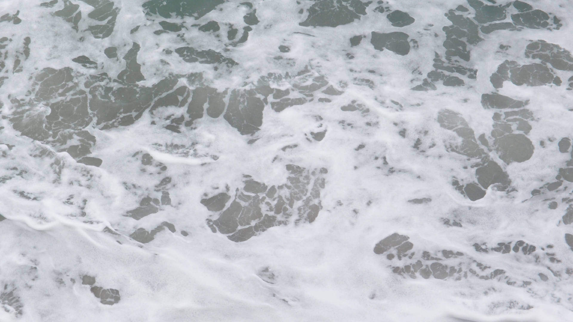 2022-10-26 09 Uhr 01 Wellen nach dem Sturm (Foto, Video)