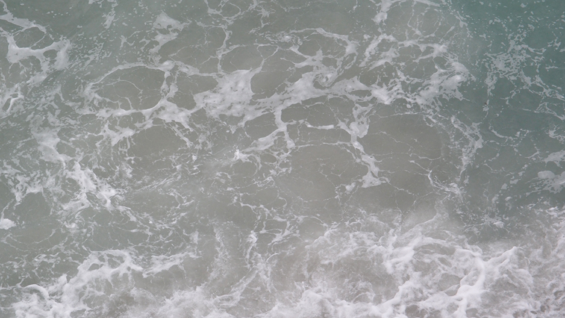 2022-10-26 09 Uhr 01 Wellen nach dem Sturm (Foto, Video)