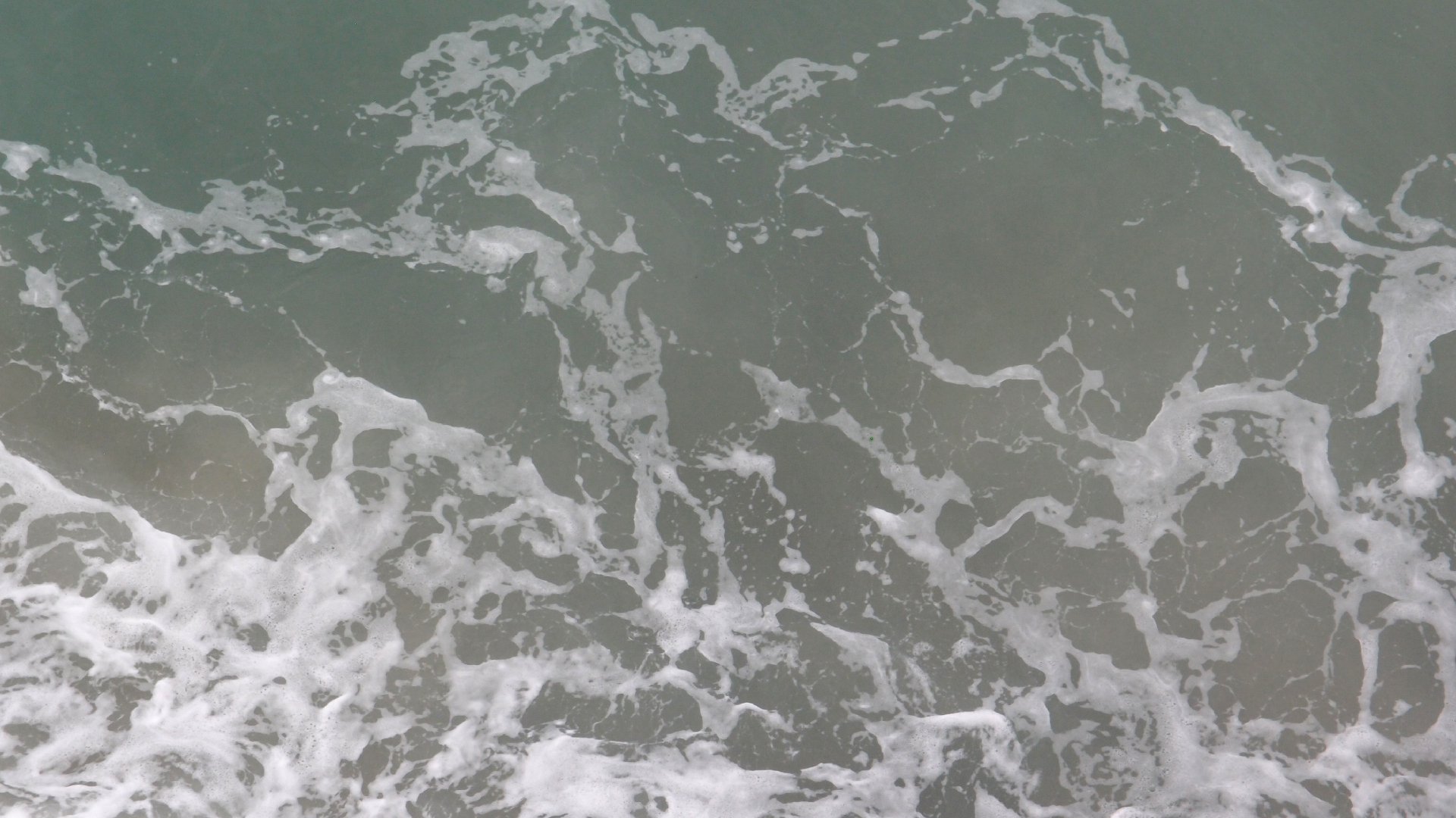 2022-10-26 09 Uhr 01 Wellen nach dem Sturm (Foto, Video)