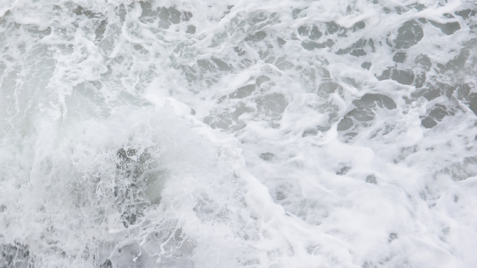 2022-10-26 09 Uhr 01 Wellen nach dem Sturm (Foto, Video)